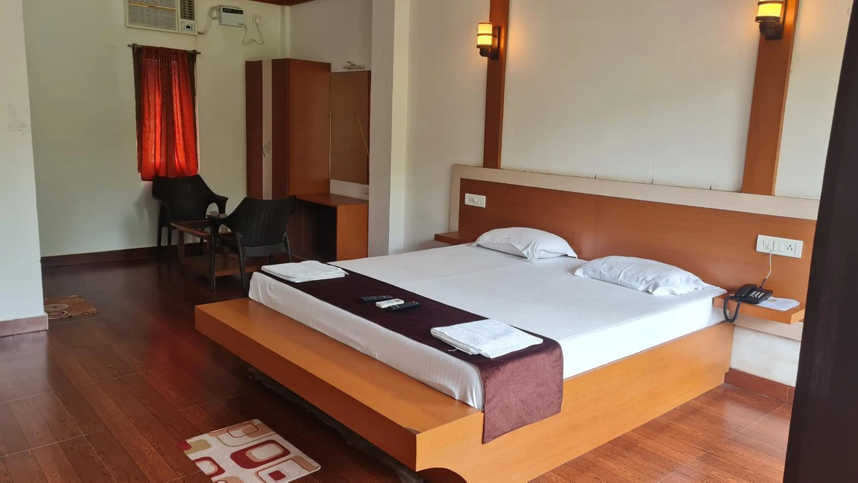 Bed in Hotel Exotica Squares