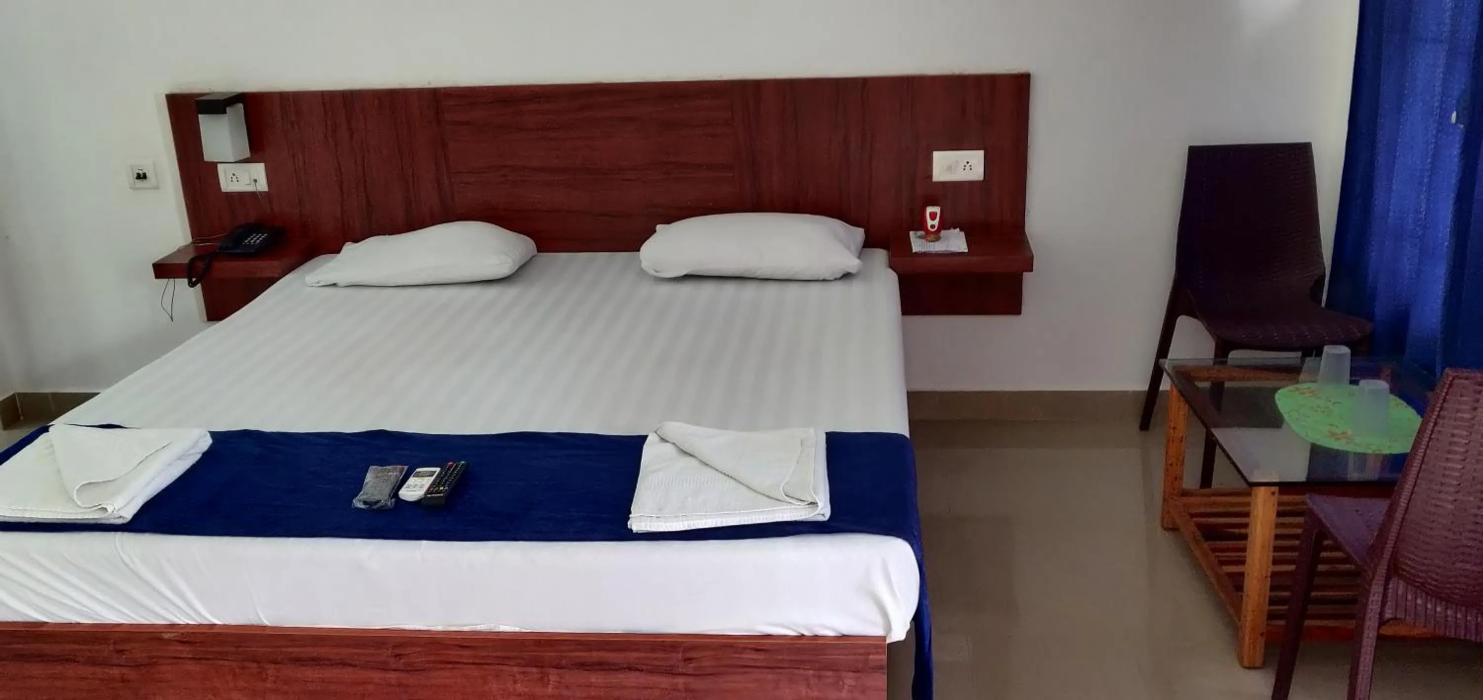 Bed in Hotel Exotica Squares