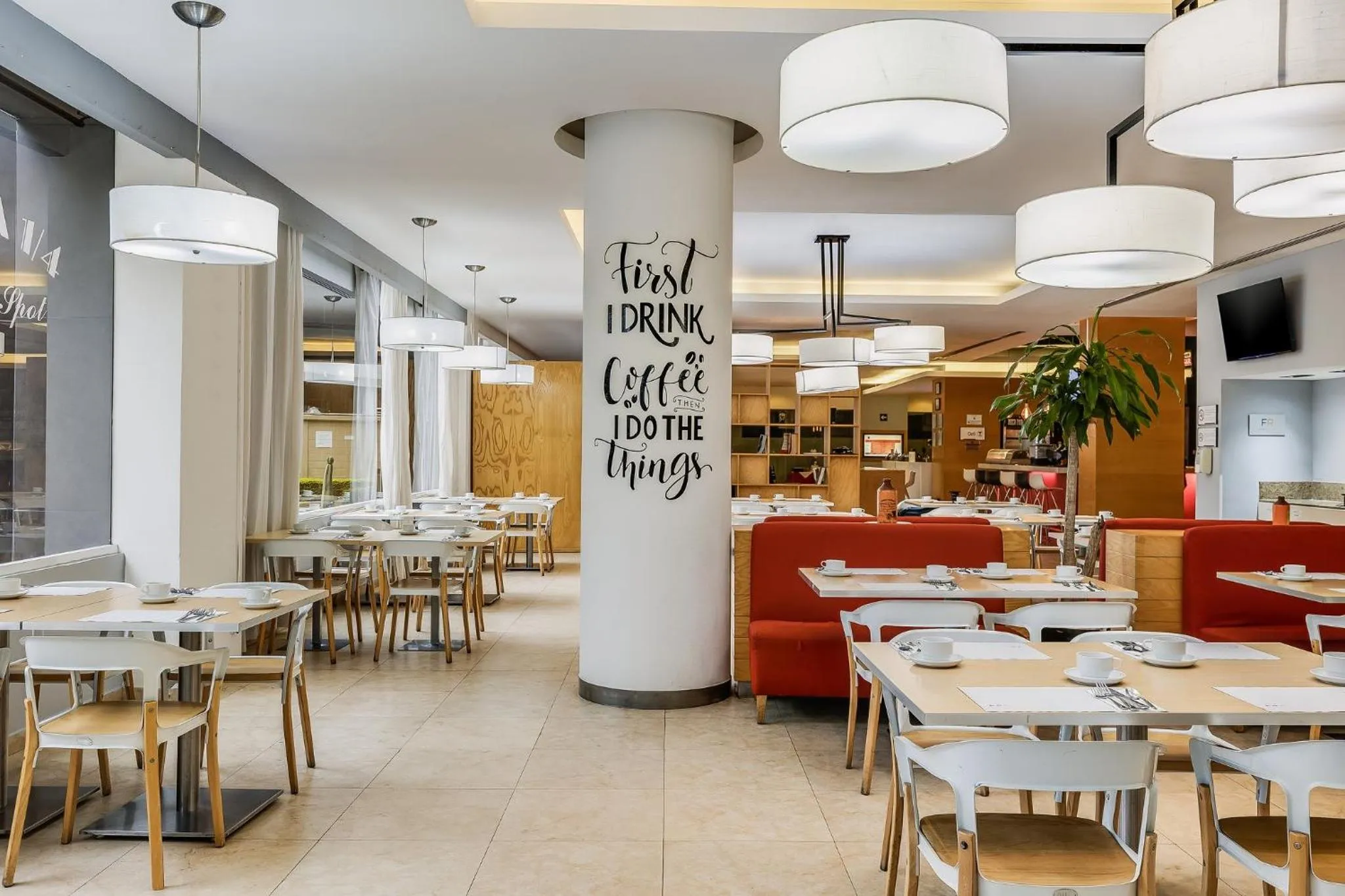 Restaurant/places to eat in Fiesta Inn Monterrey Valle