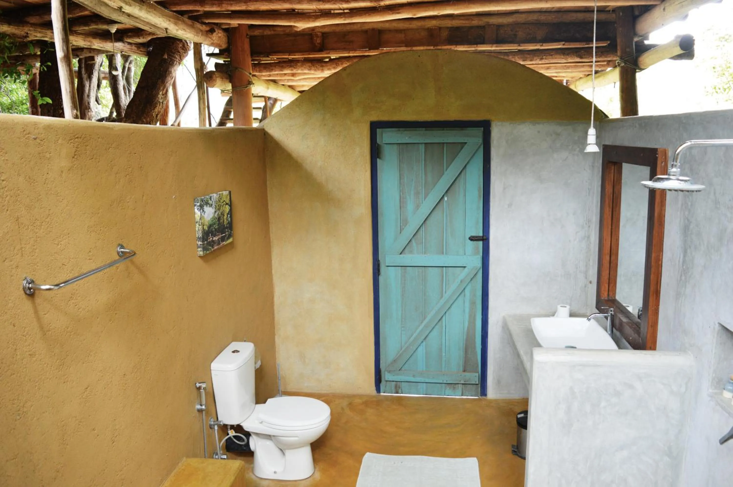 Bathroom in Back of Beyond - Wild Haven