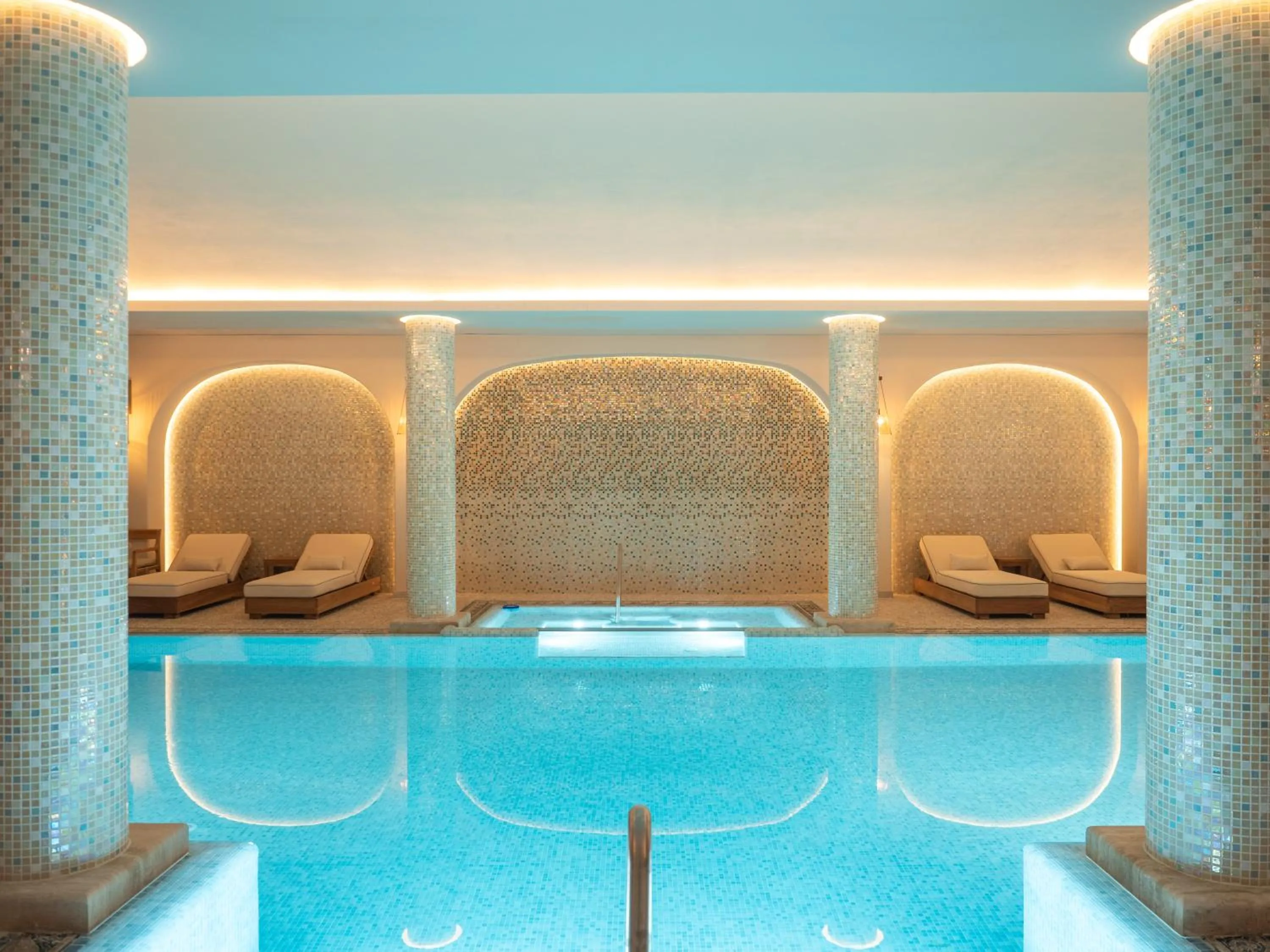 Pool view in Vila Ebel Hotel Pool & Spa