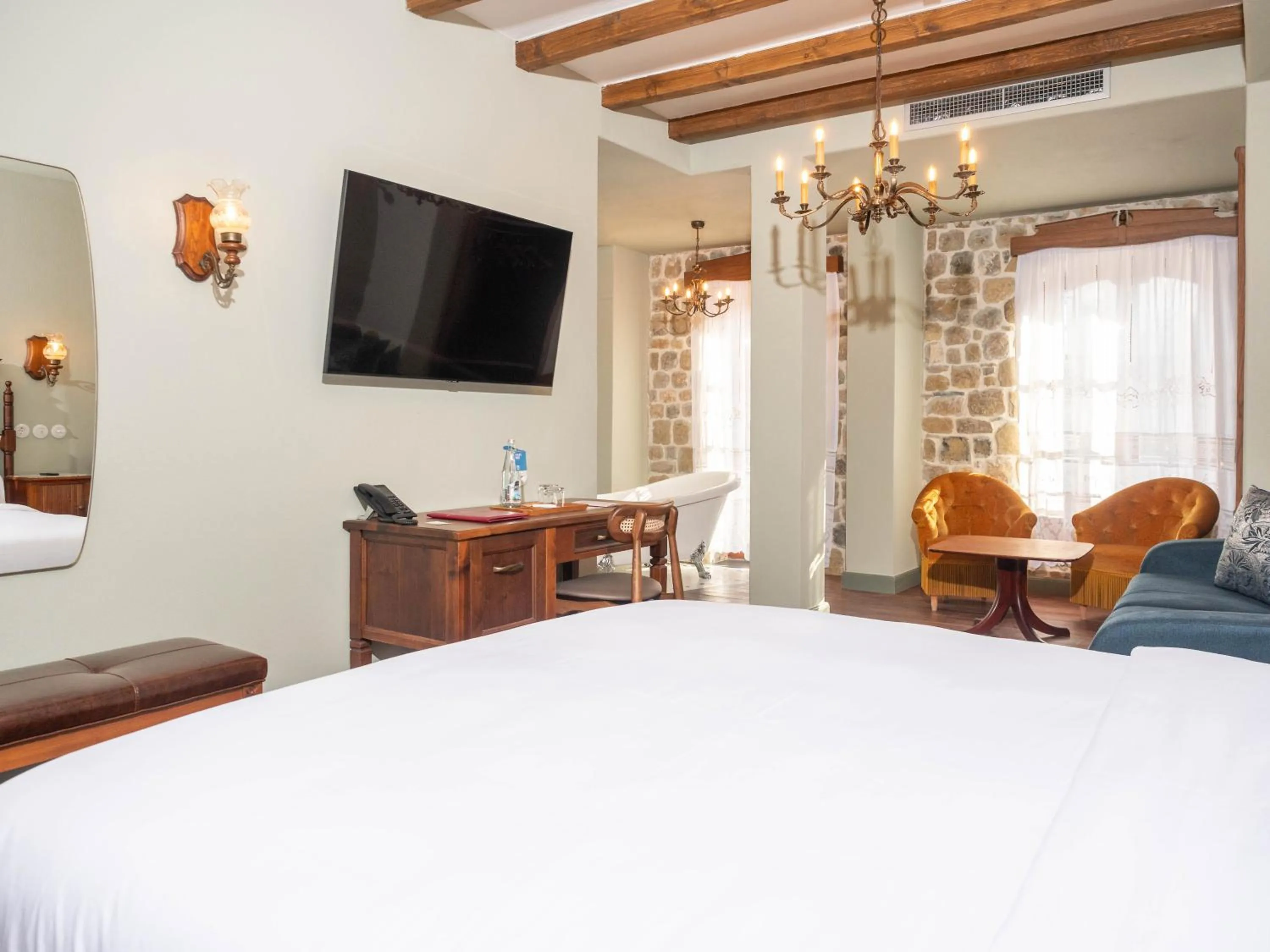 TV and multimedia, Bed in Vila Ebel Hotel Pool & Spa