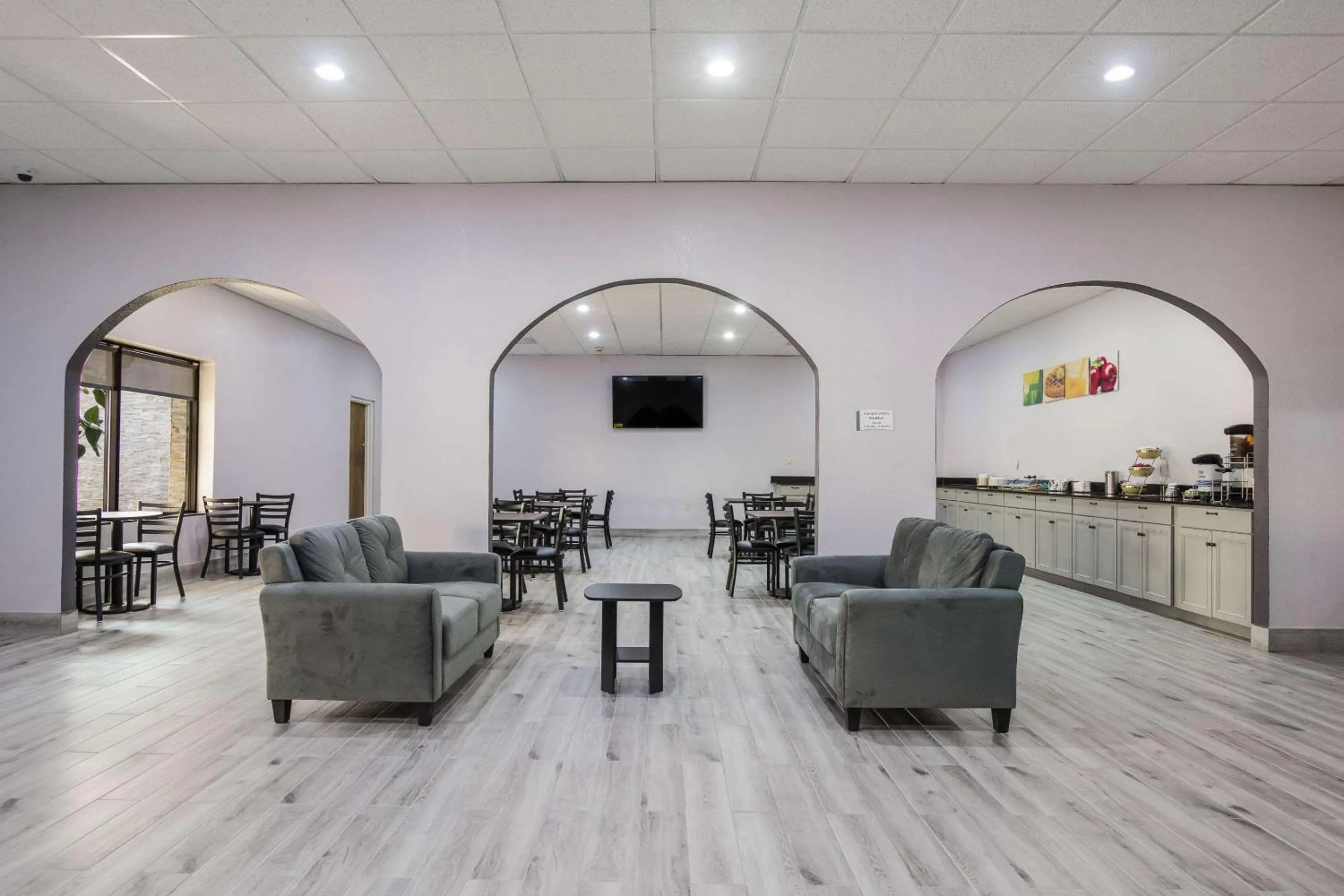Lobby or reception in Quality Inn Grayville