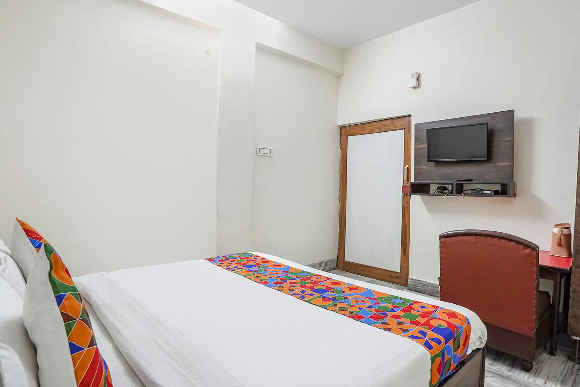 Bed in FabHotel New Shanti