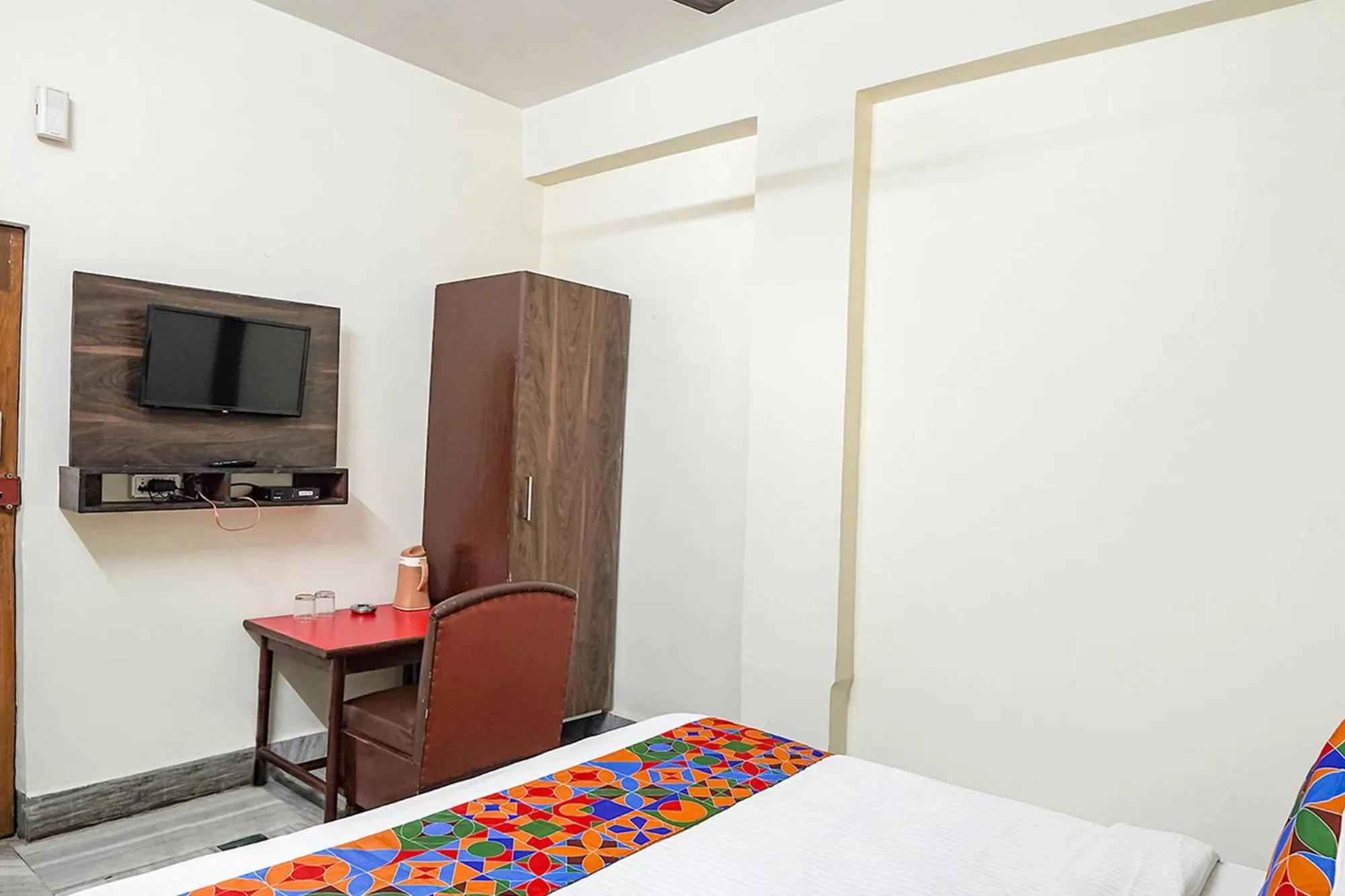 Bed in FabHotel New Shanti