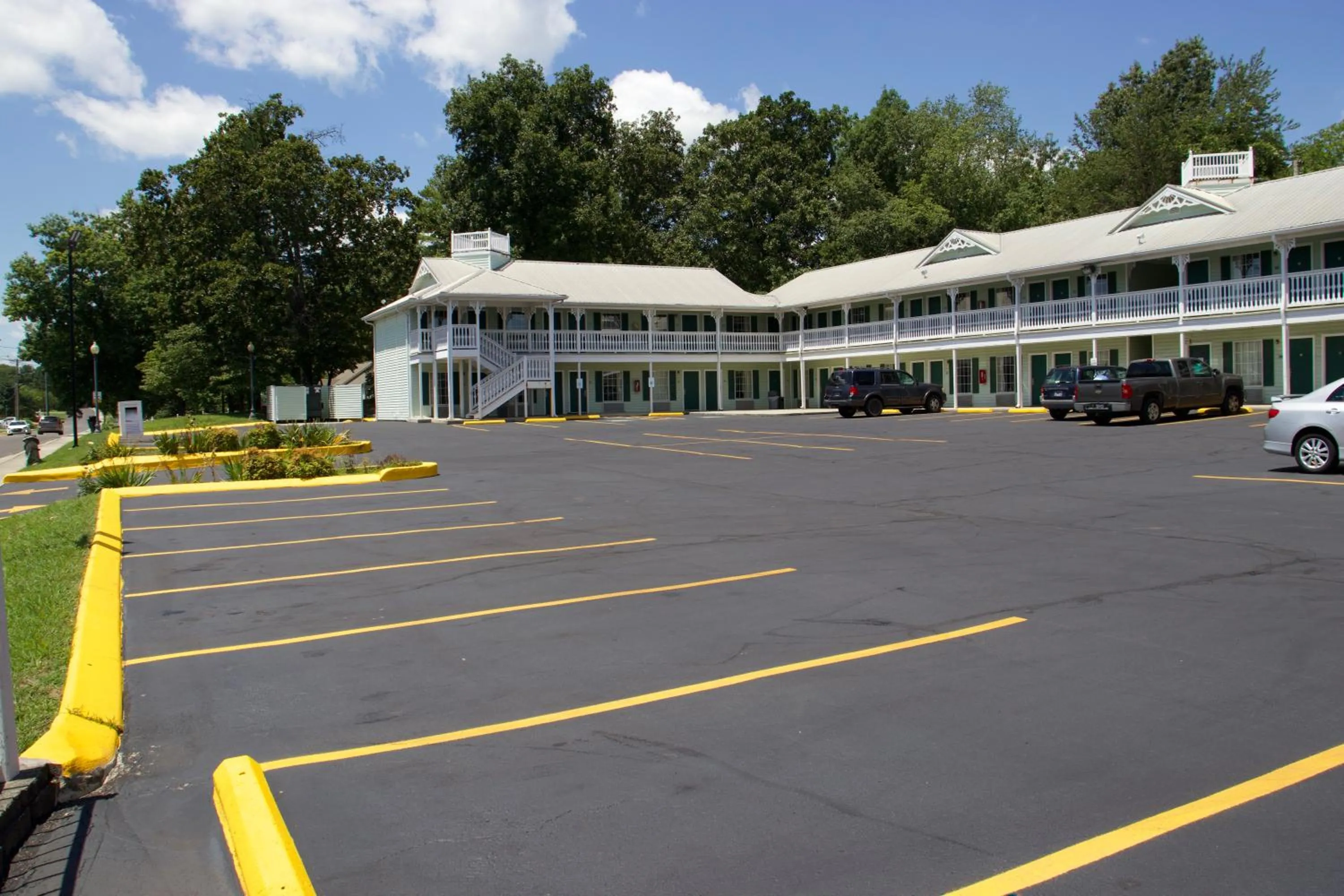 Property building in Legacy Inn - Cookeville
