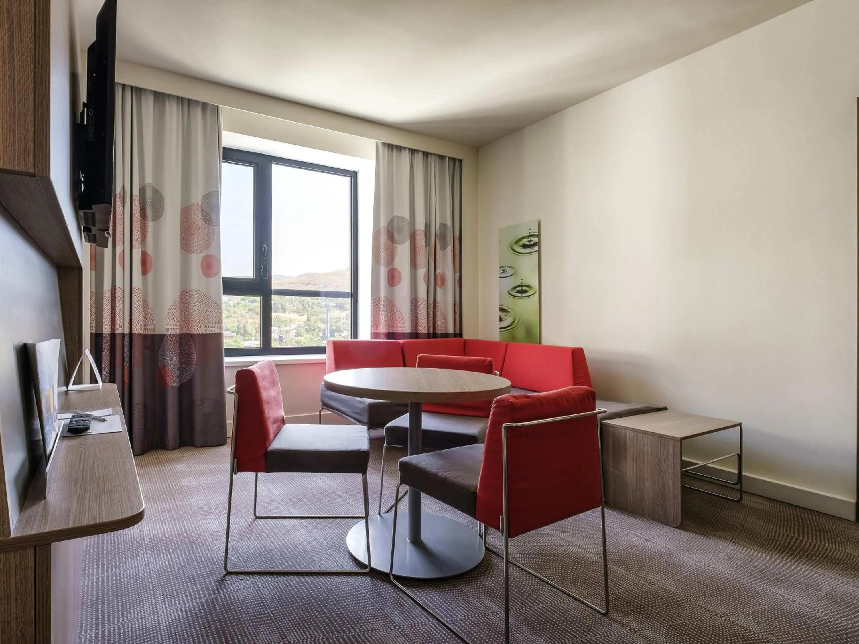 Photo of the whole room in Novotel Almaty City Center