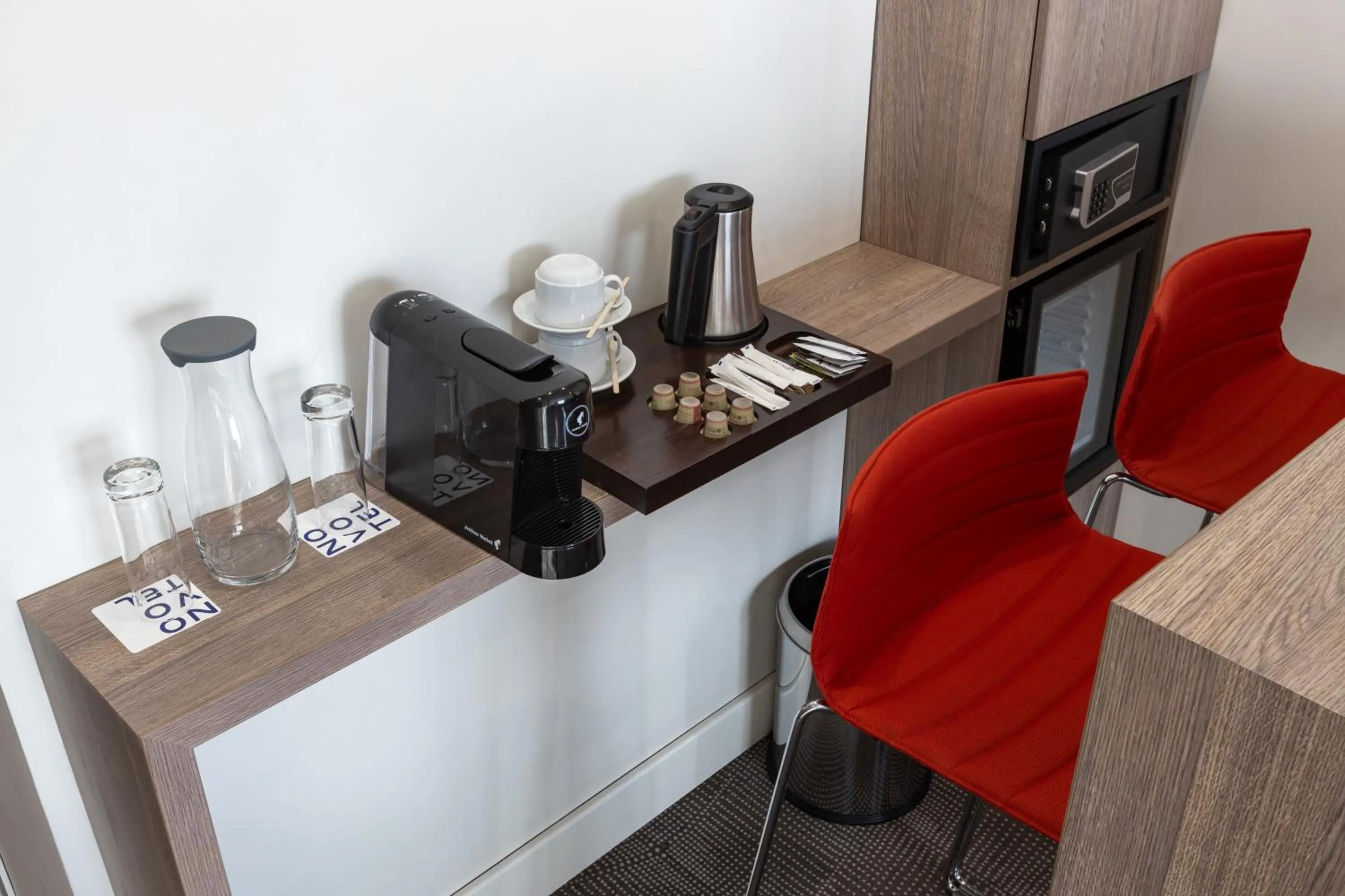 Coffee/tea facilities in Novotel Almaty City Center
