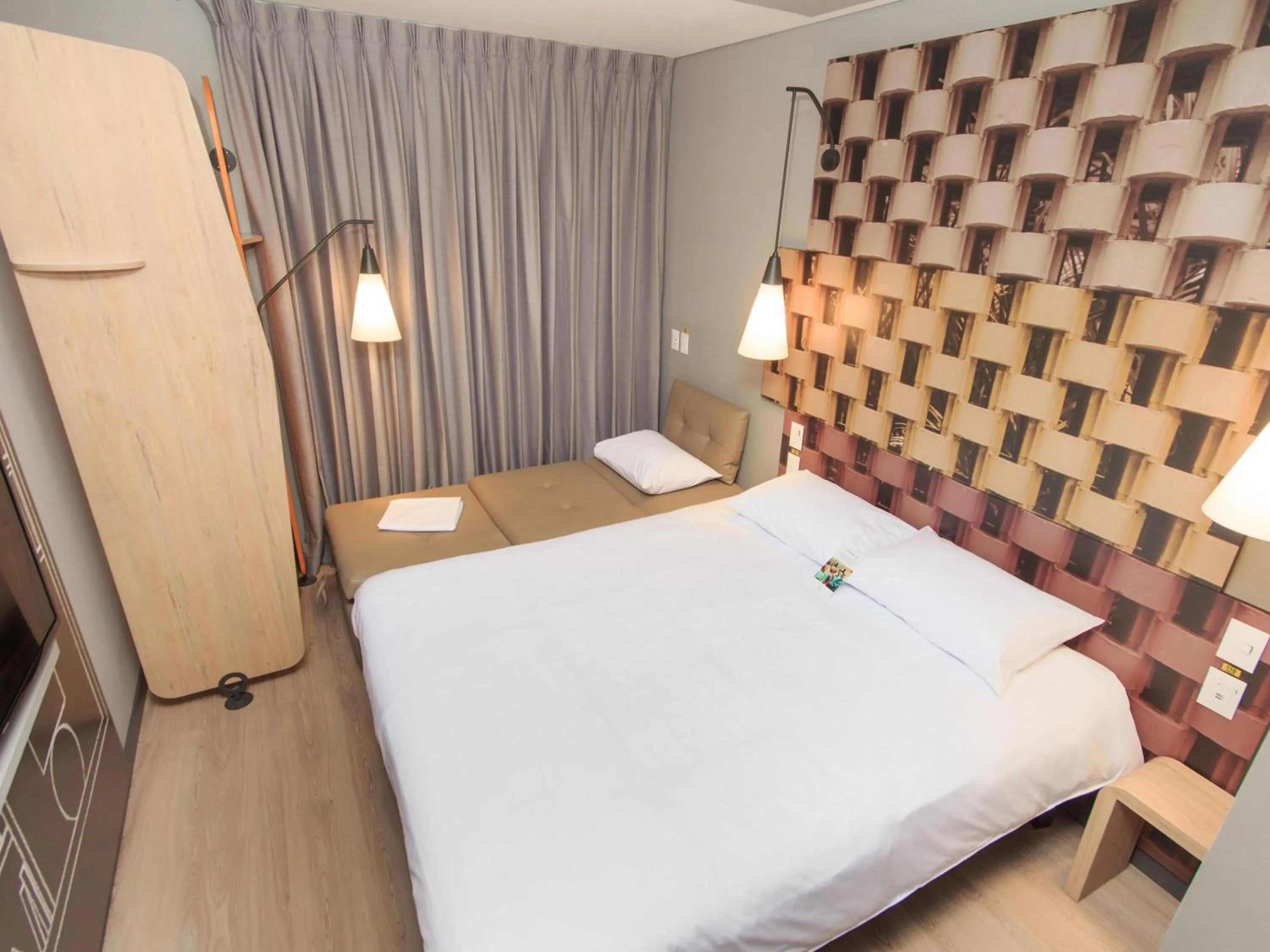 Bedroom, Bed in ibis Cucuta