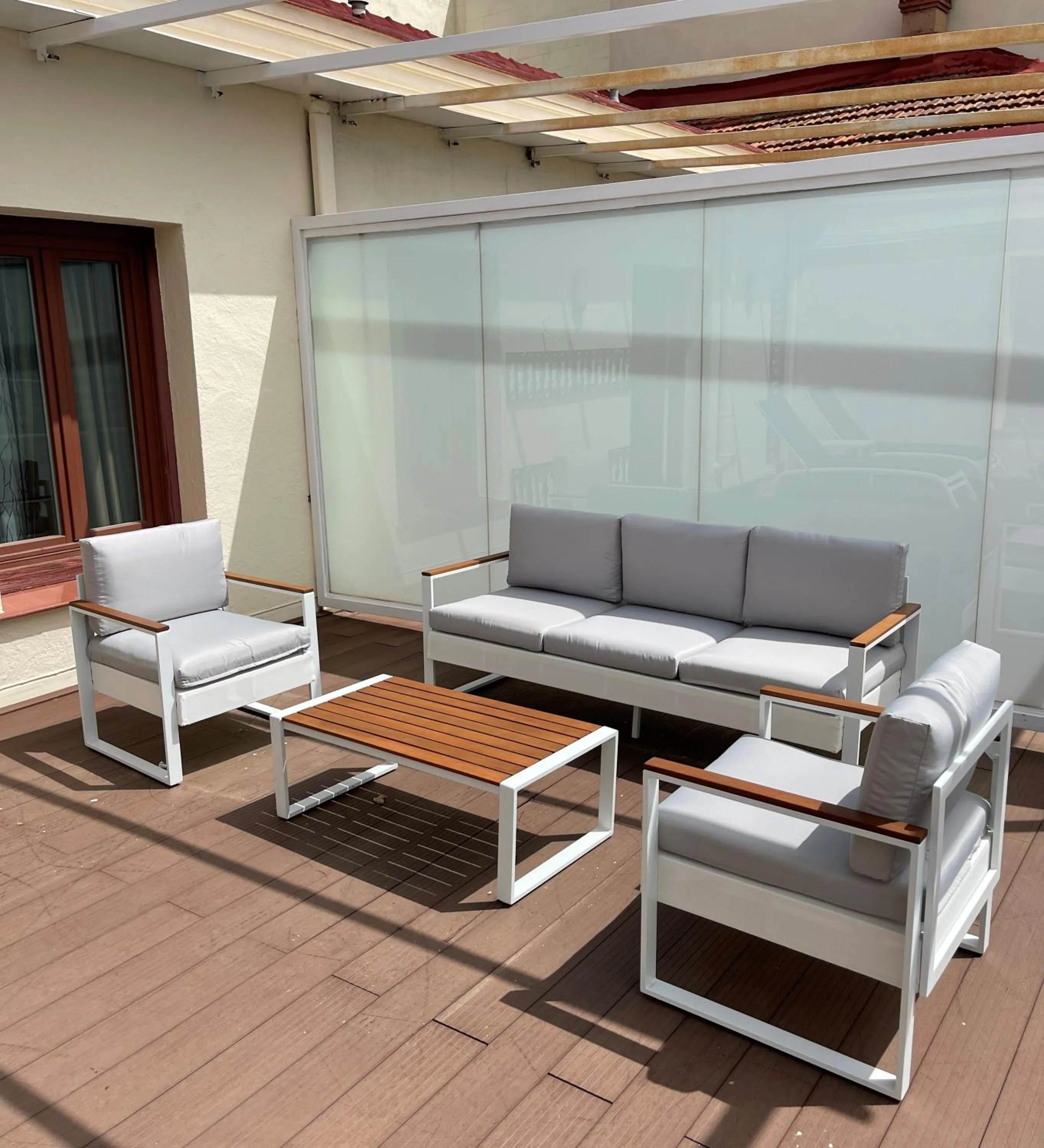 Balcony/Terrace in Petit Palace Lealtad Plaza