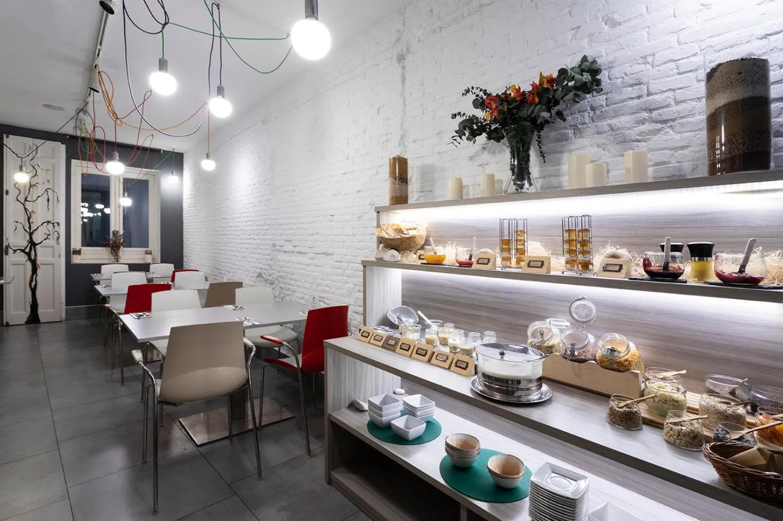 Breakfast in Petit Palace Lealtad Plaza