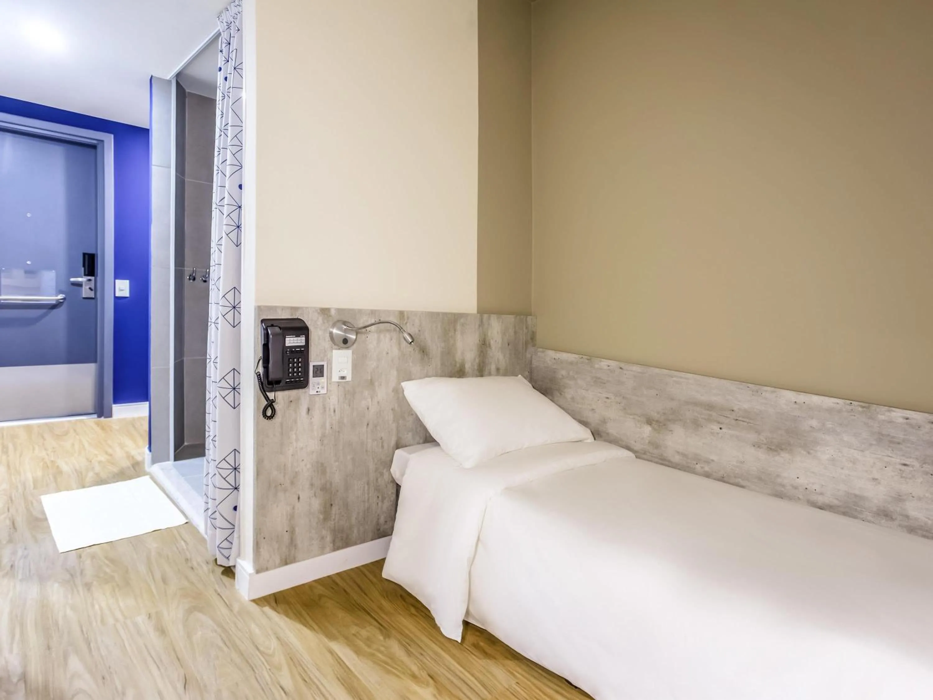 Bedroom, Bed in Ibis Budget Uberlândia