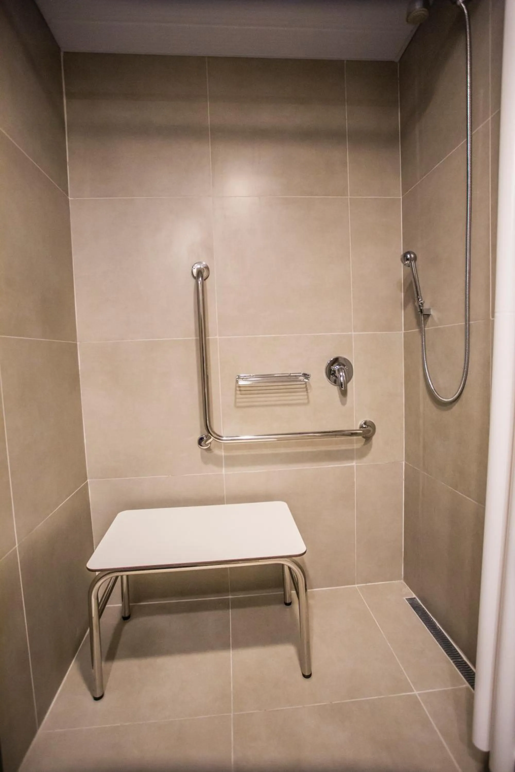 Bathroom in Ibis Budget Uberlândia