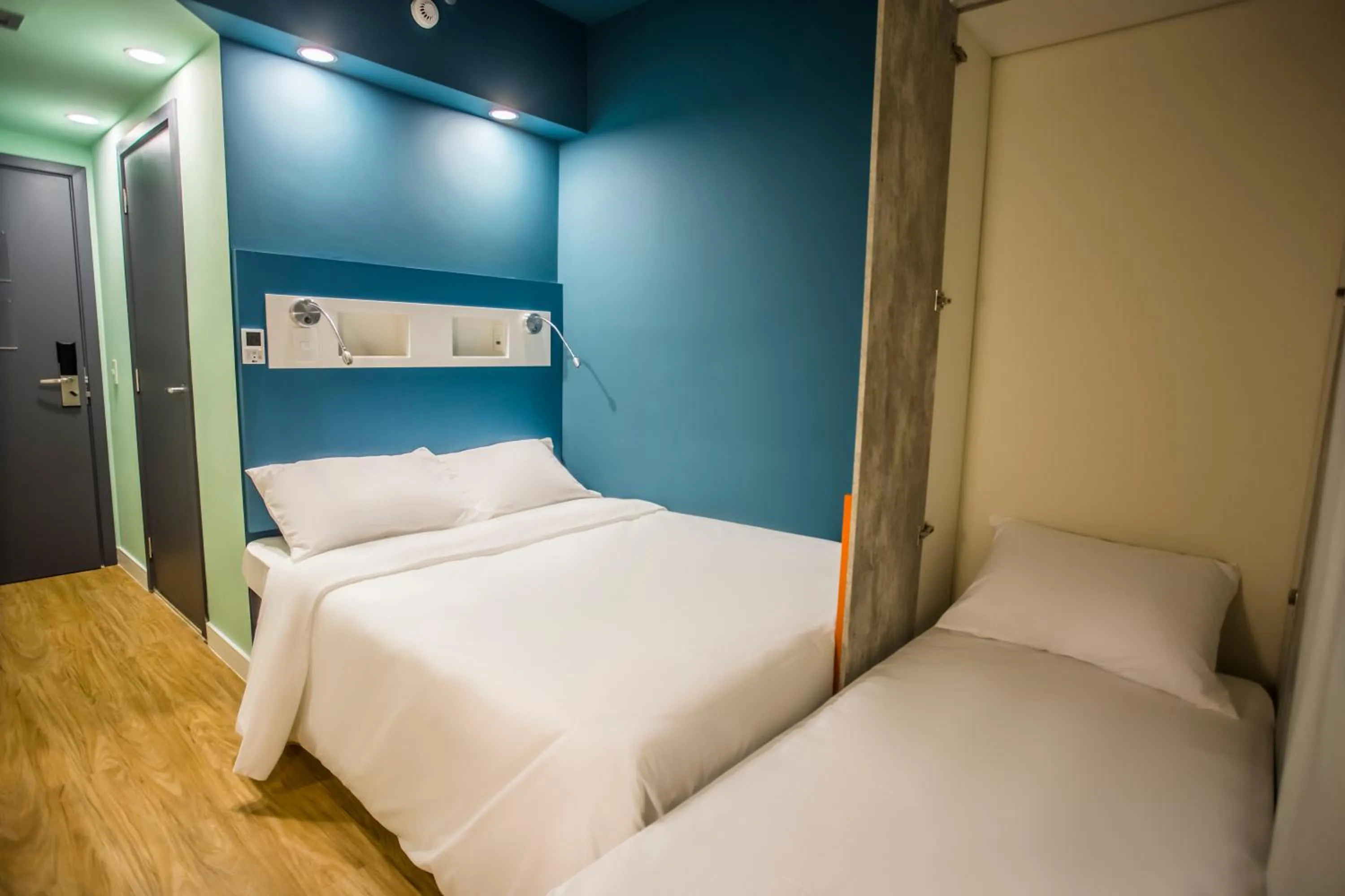 Property building, Bed in Ibis Budget Uberlândia