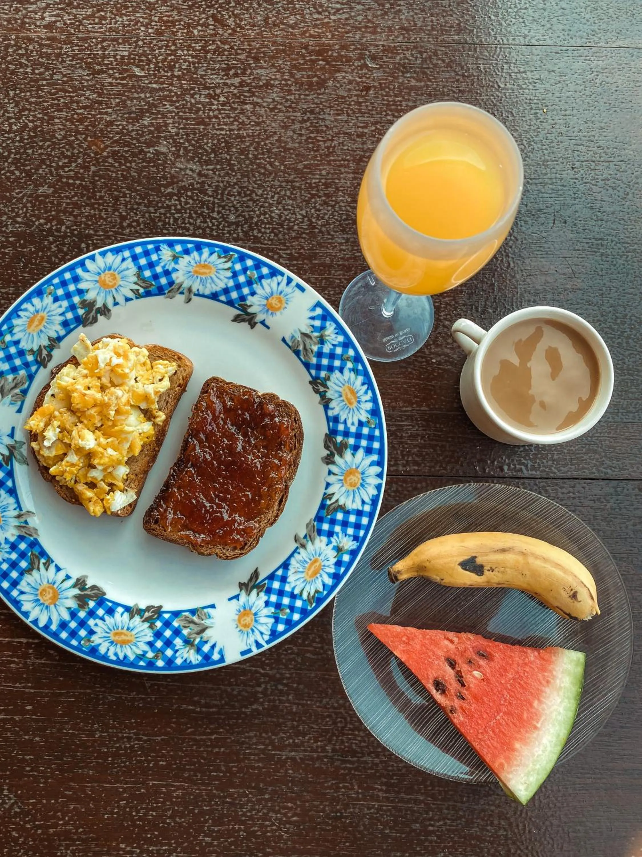 Food and drinks in The Eco Palace Hostel