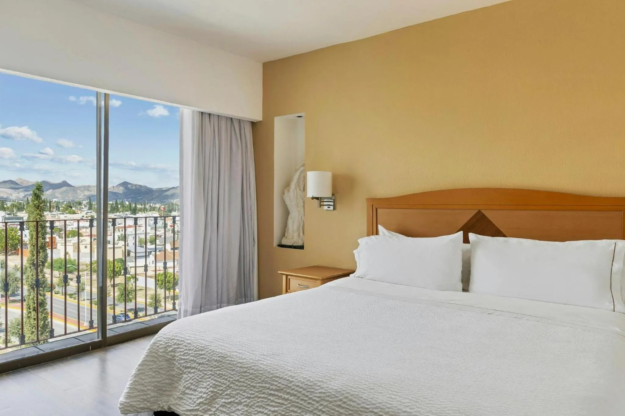 Fiesta Inn Express Chihuahua