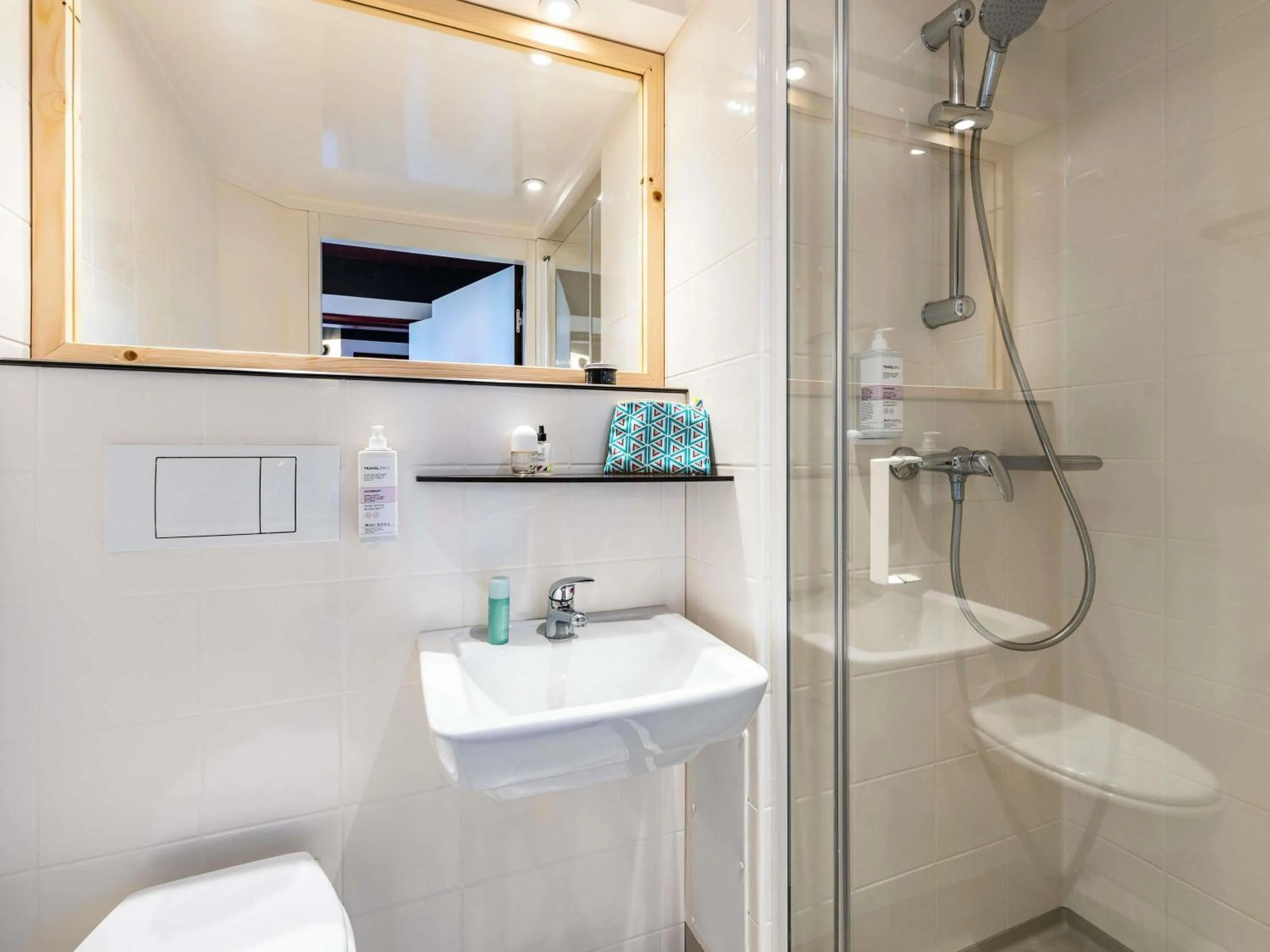 Bedroom in Greet hotel Bourg-en-Bresse Sud Montagnat