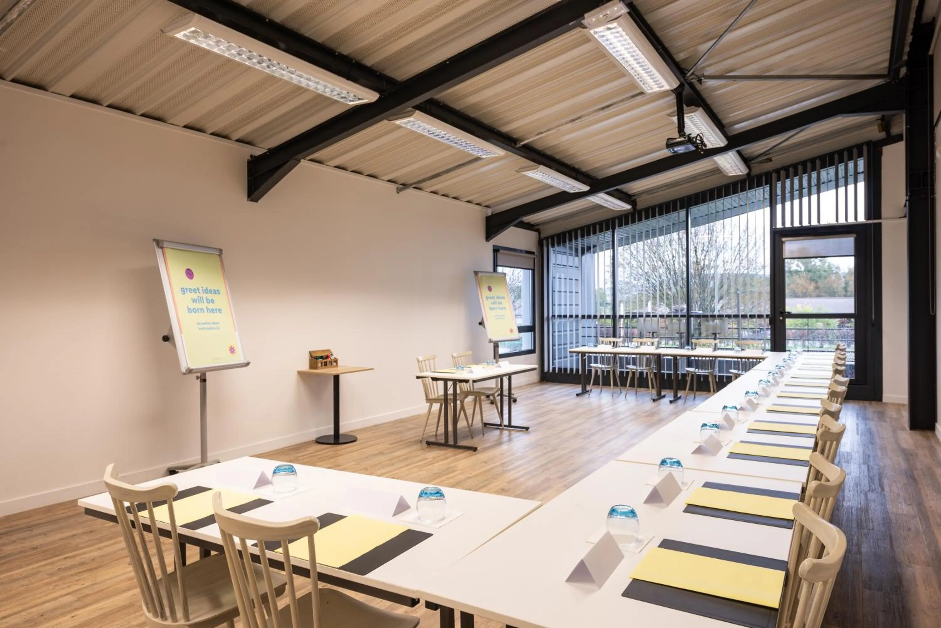 Meeting/conference room in Greet hotel Bourg-en-Bresse Sud Montagnat