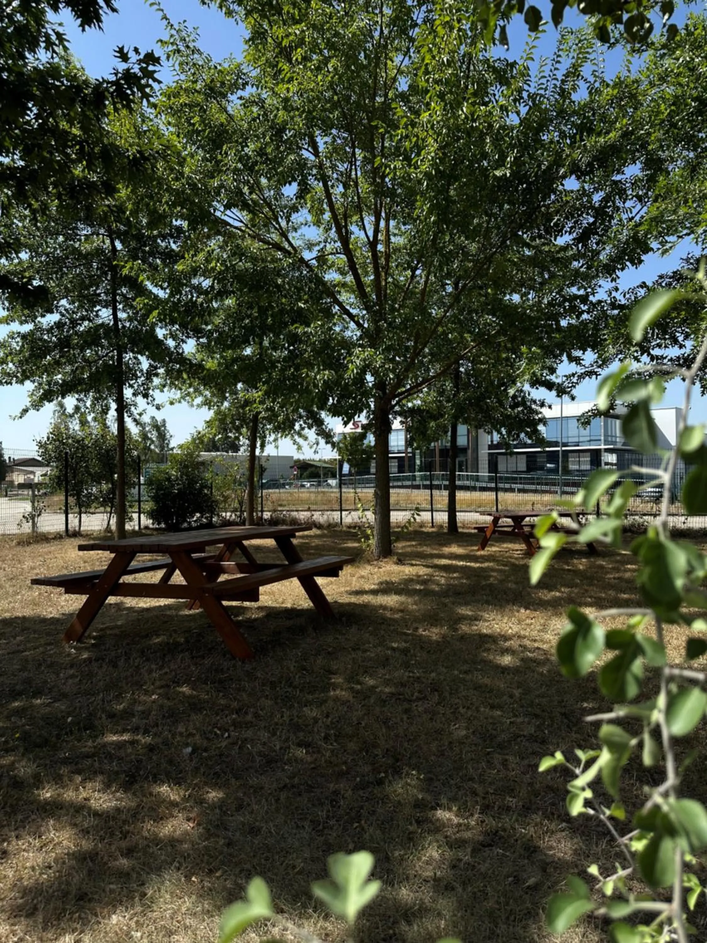 Garden in Greet hotel Bourg-en-Bresse Sud Montagnat