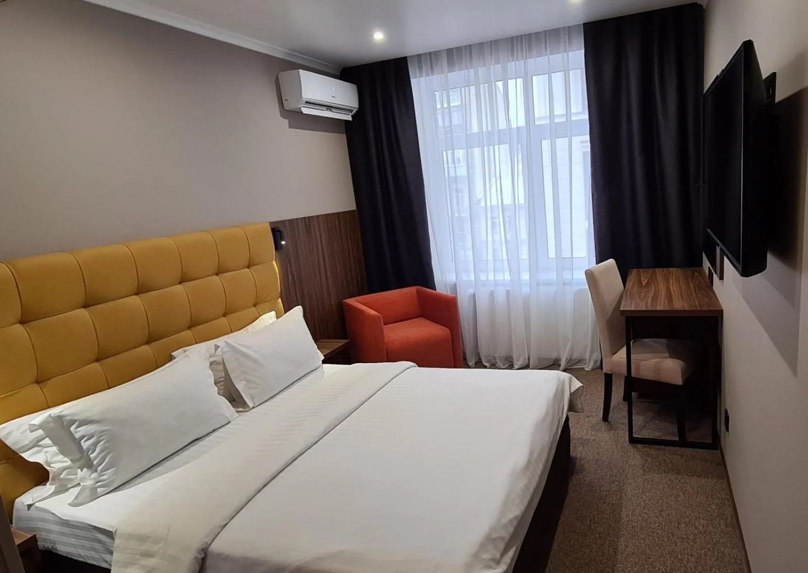 Double Room - single occupancy in Bontiak Hotel