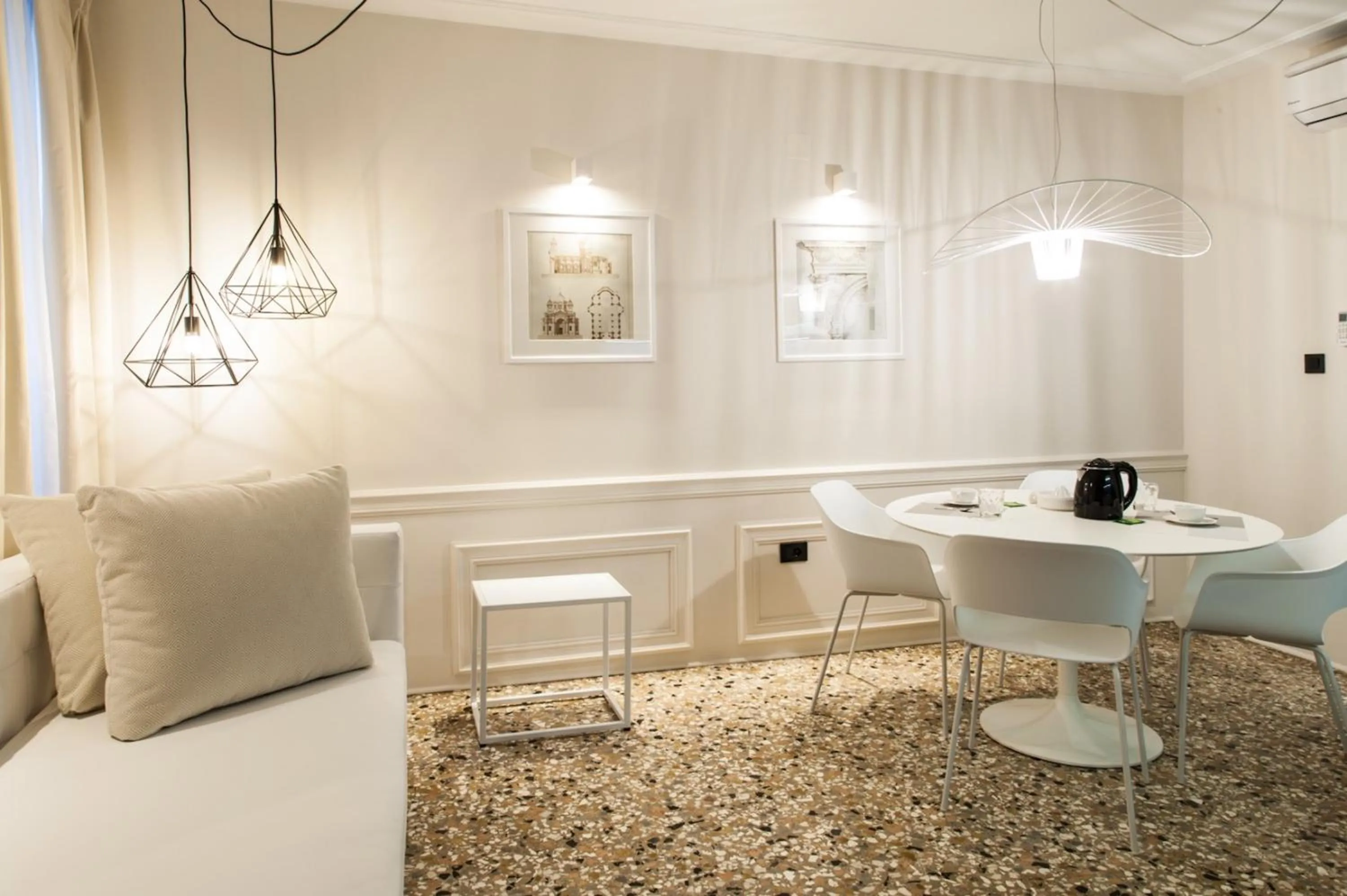 Living room in San Marco Suite 755