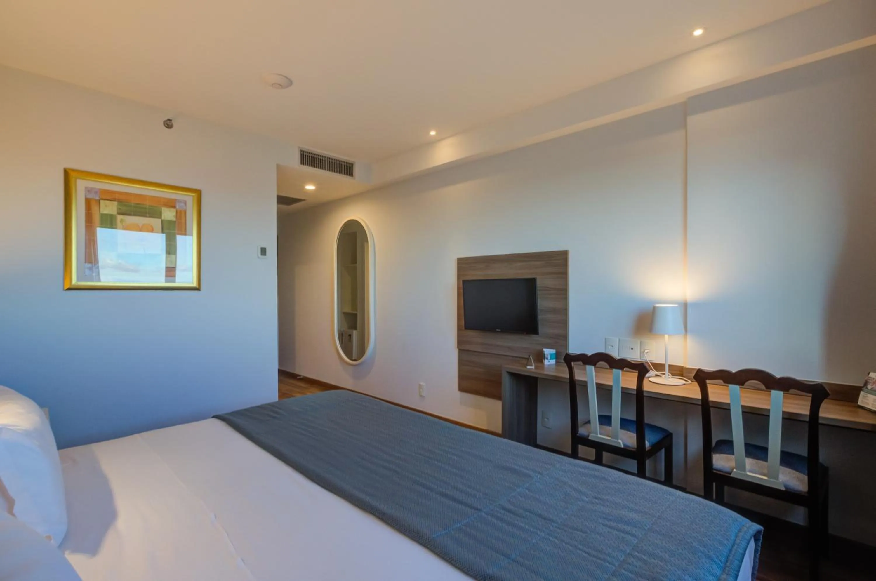 Property building, Bed in Bourbon Hotel Cambara