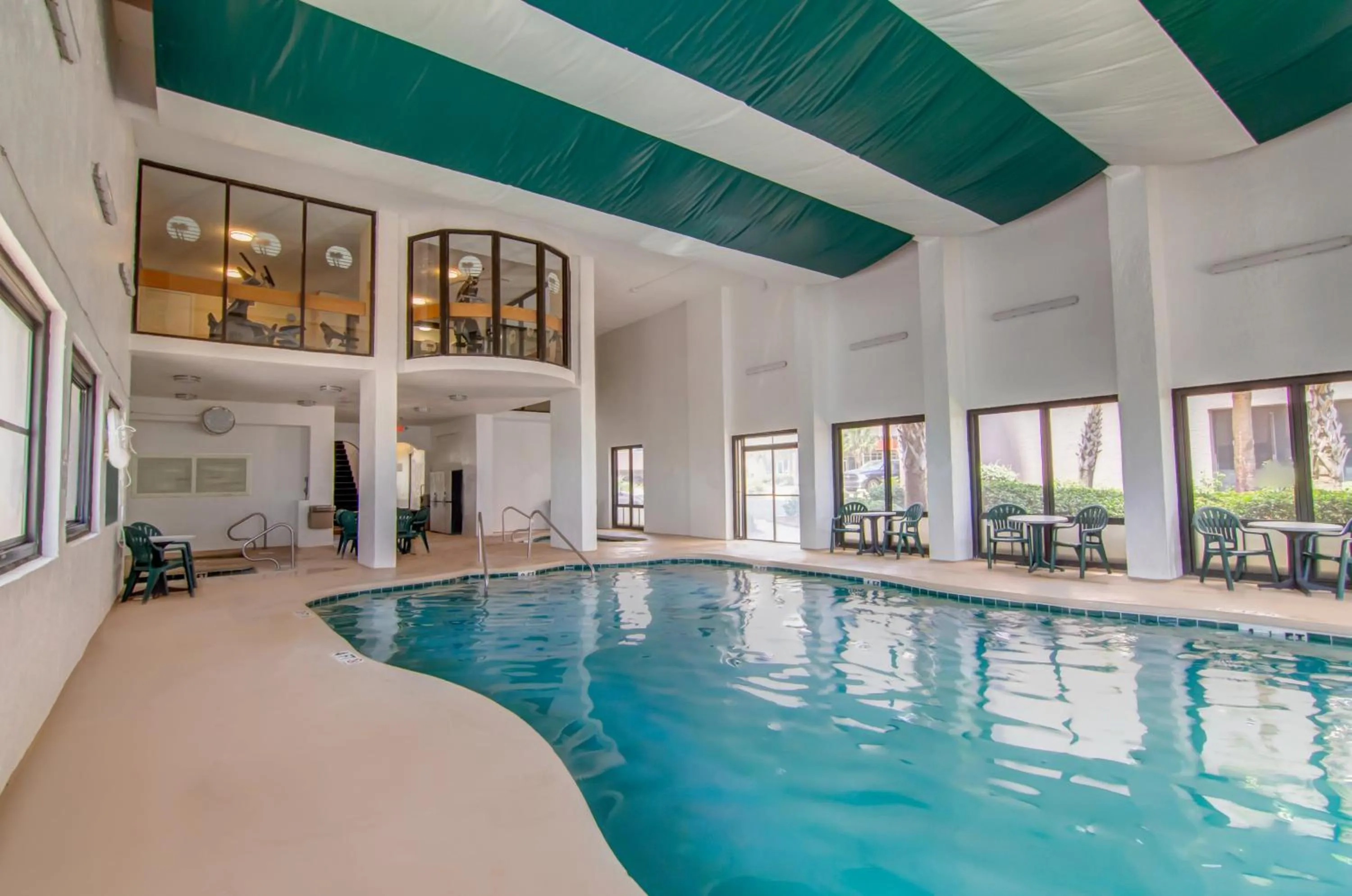 Swimming pool in Palms Resort