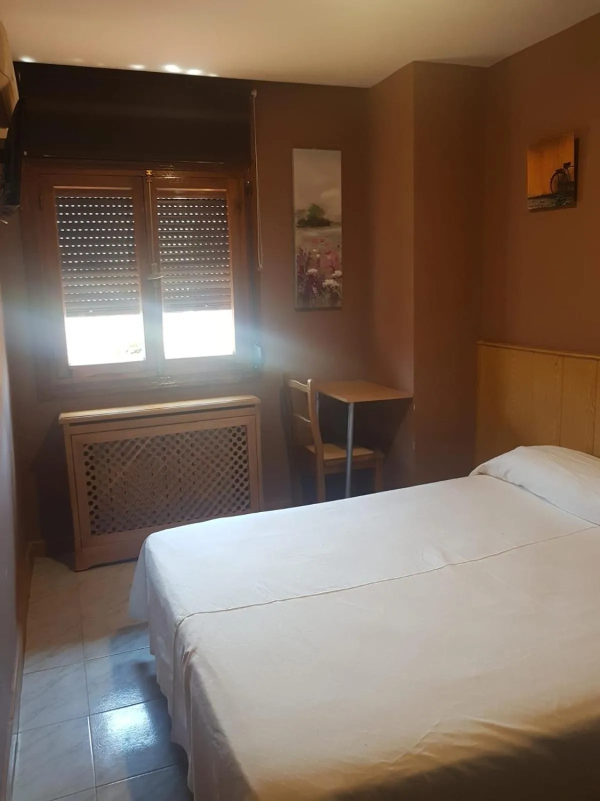 Photo of the whole room, Bed in Hostal El Descanso