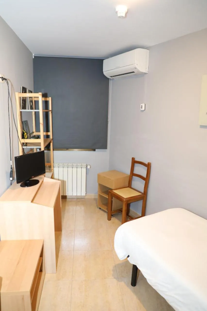TV and multimedia in Hostal El Descanso