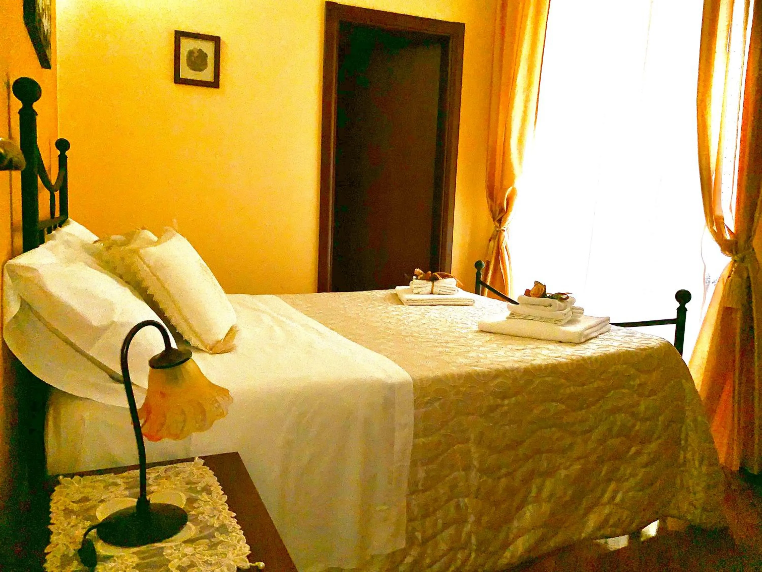 Bed in LA TERRAZZA SUL CORSO City Center