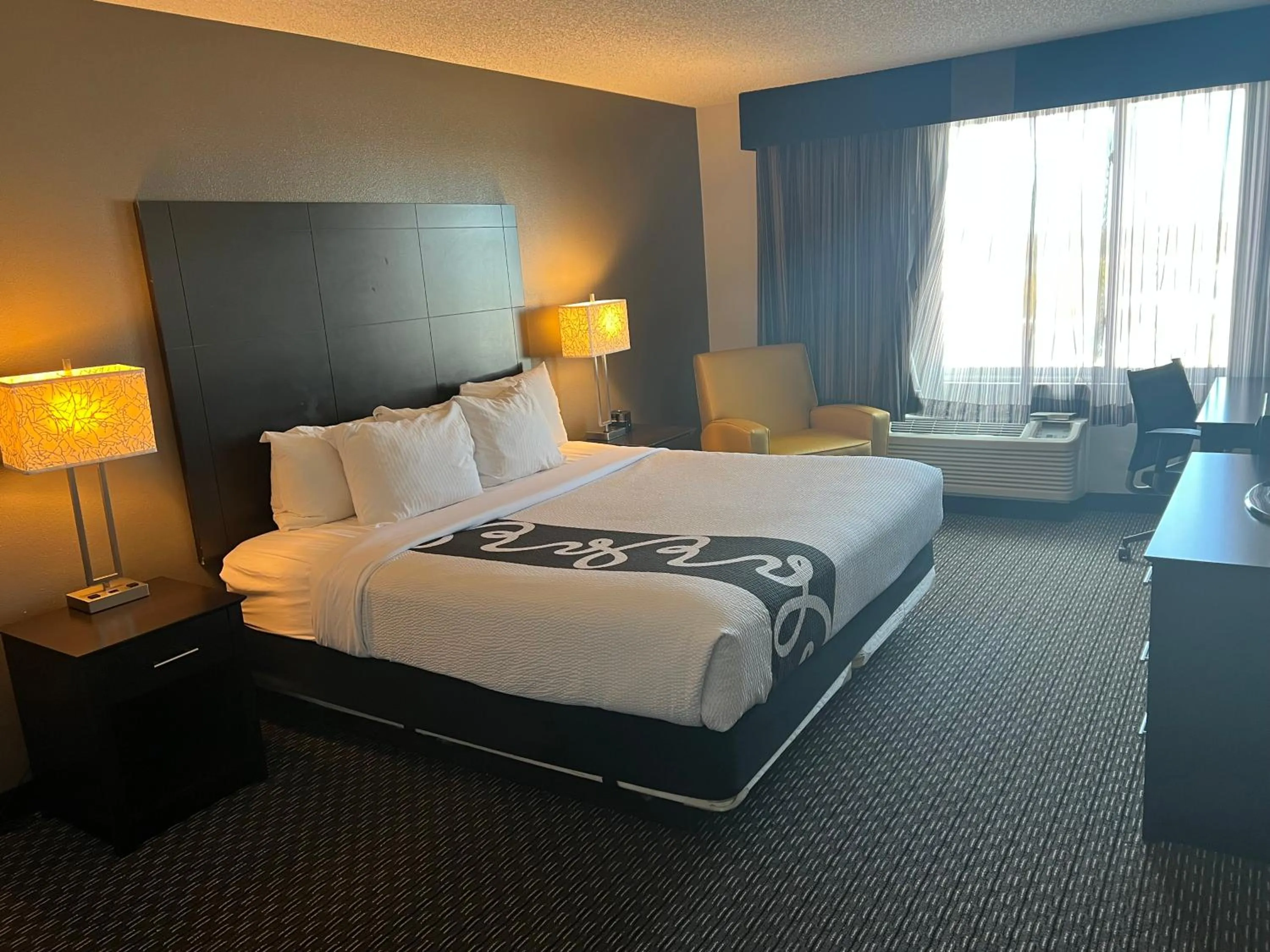 Bed in La Quinta by Wyndham Denver Englewood Tech Ctr