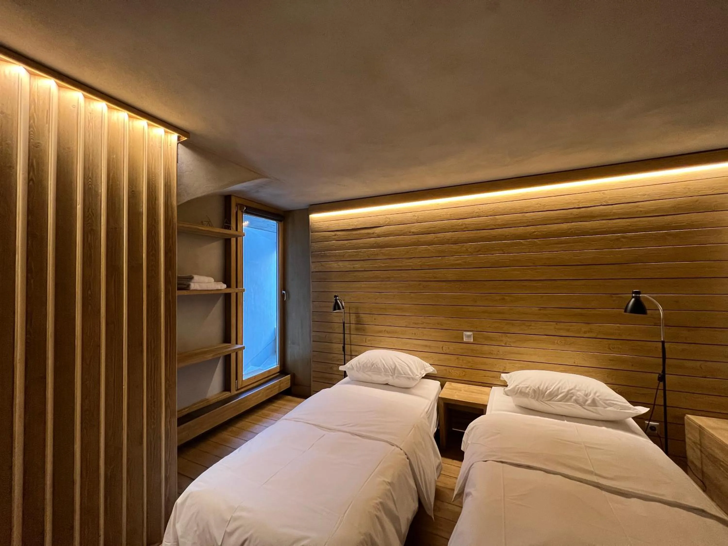 Bedroom, Bed in Escapade Luxury Residences