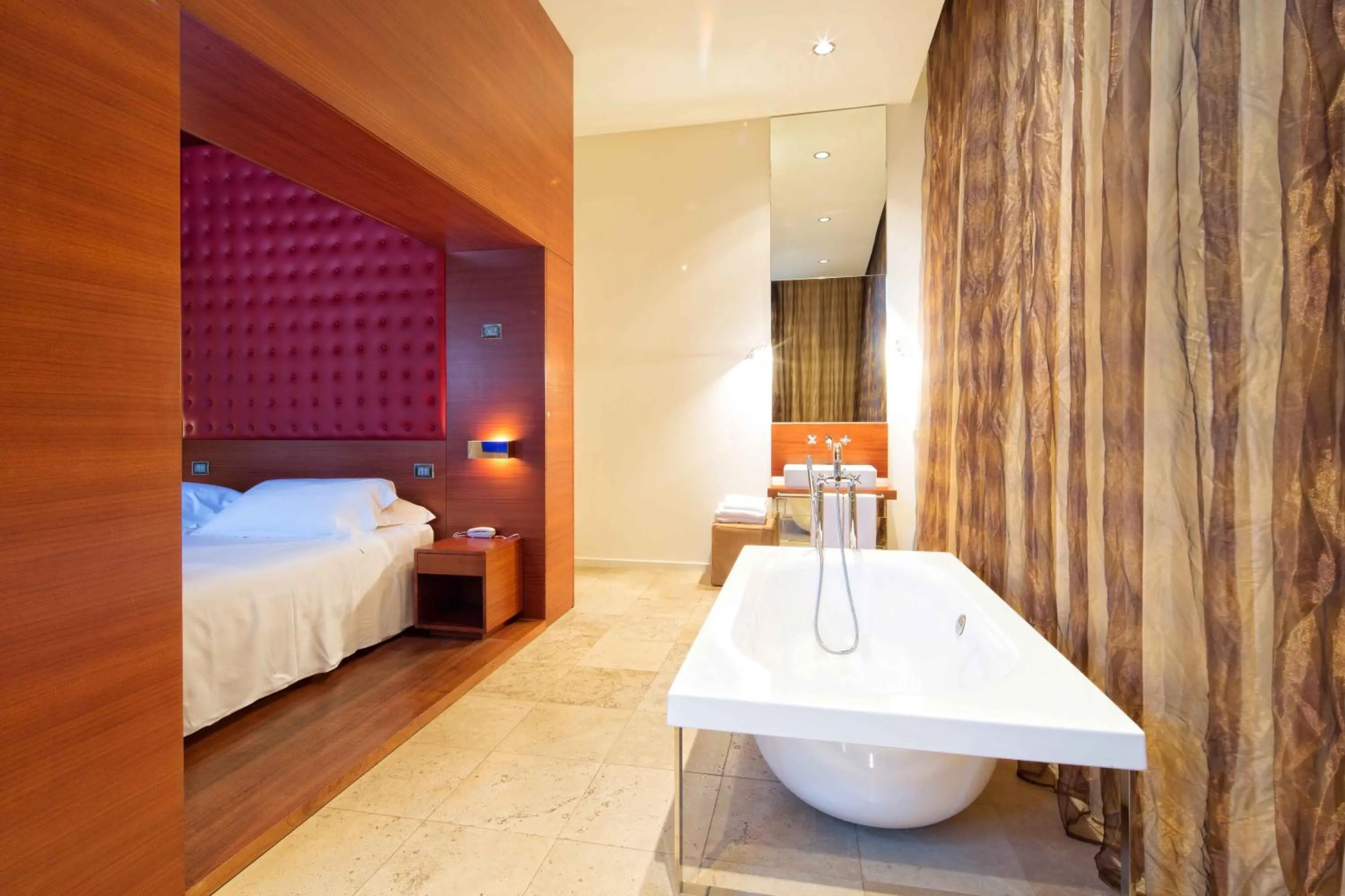 Photo of the whole room, Bed in Riviera Golf Resort