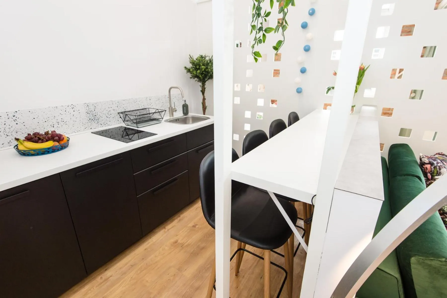 Kitchen or kitchenette in Bliss Apartments