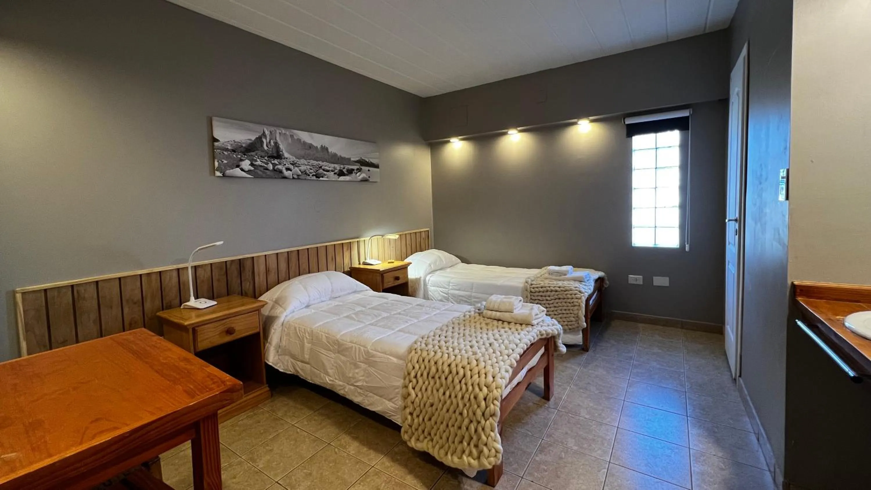 Bed in Del Glaciar Libertador Hotel