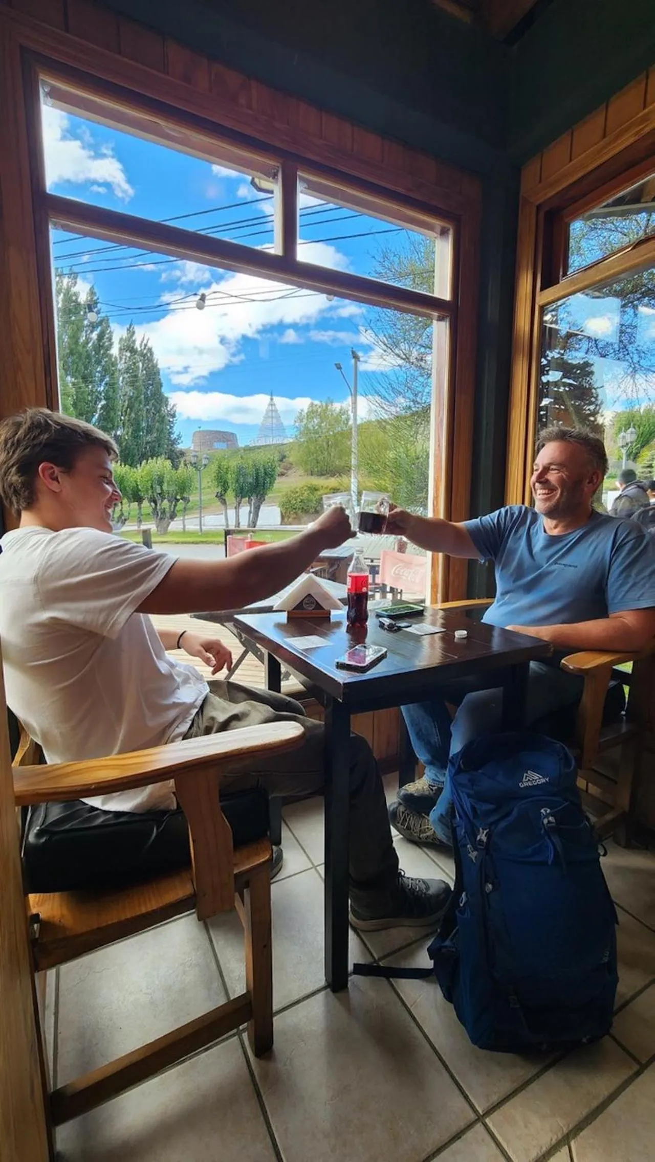 Restaurant/places to eat in Del Glaciar Libertador Hotel