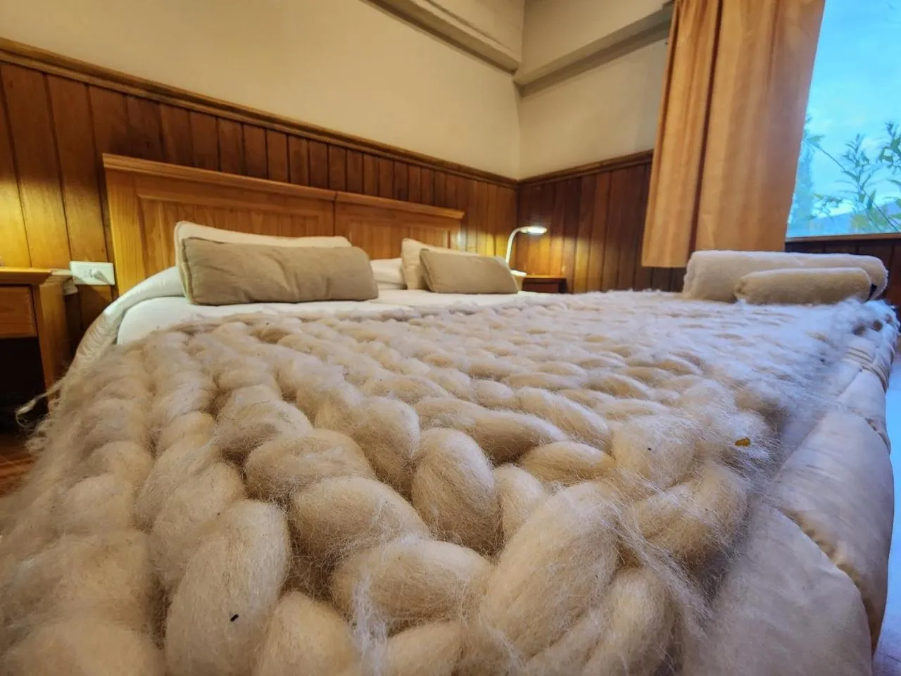 Bed in Del Glaciar Libertador Hotel