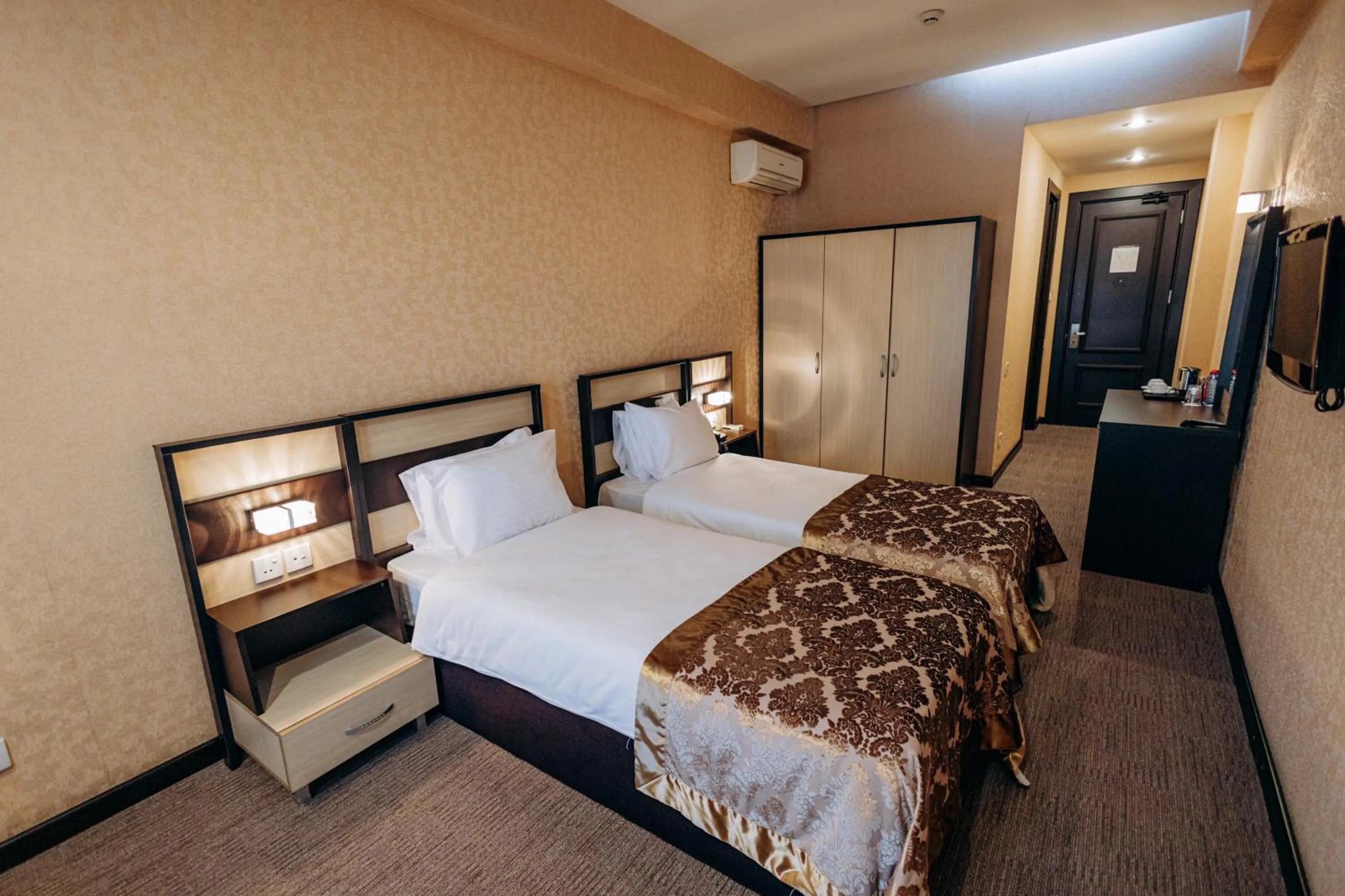 Bed in Days Hotel By Wyndham Baku