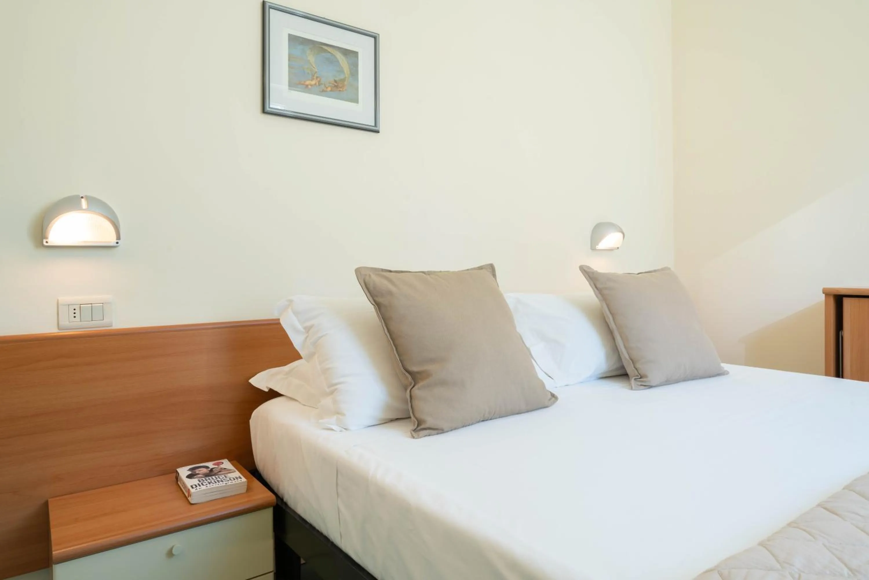 Bedroom, Bed in Residence Capitol