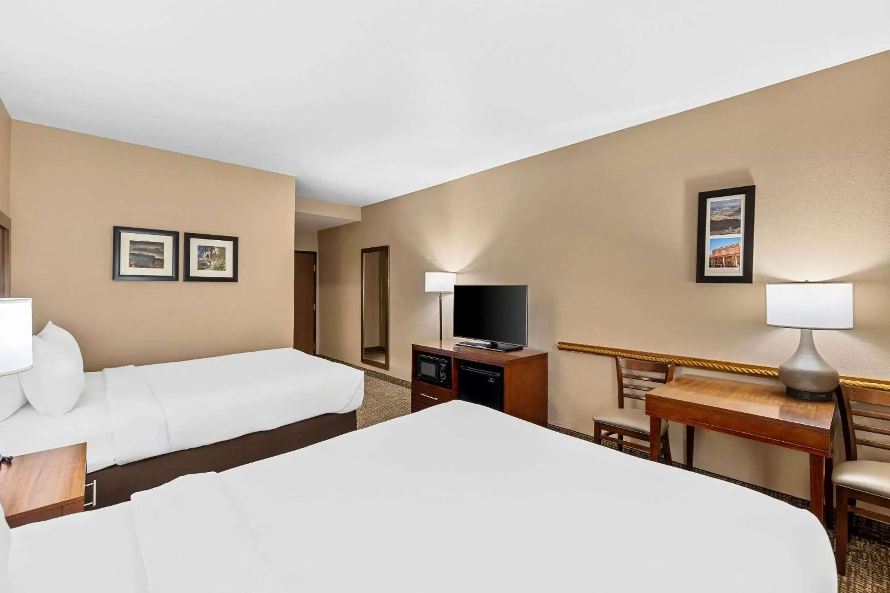 Queen Room with Two Queen Beds - Accessible/Non-Smoking in Comfort Inn Benson near Kartchner Caverns Queen Room with Two Queen Beds - Accessible/Non-Smoking in Comfort Inn Benson near Kartchner Caverns