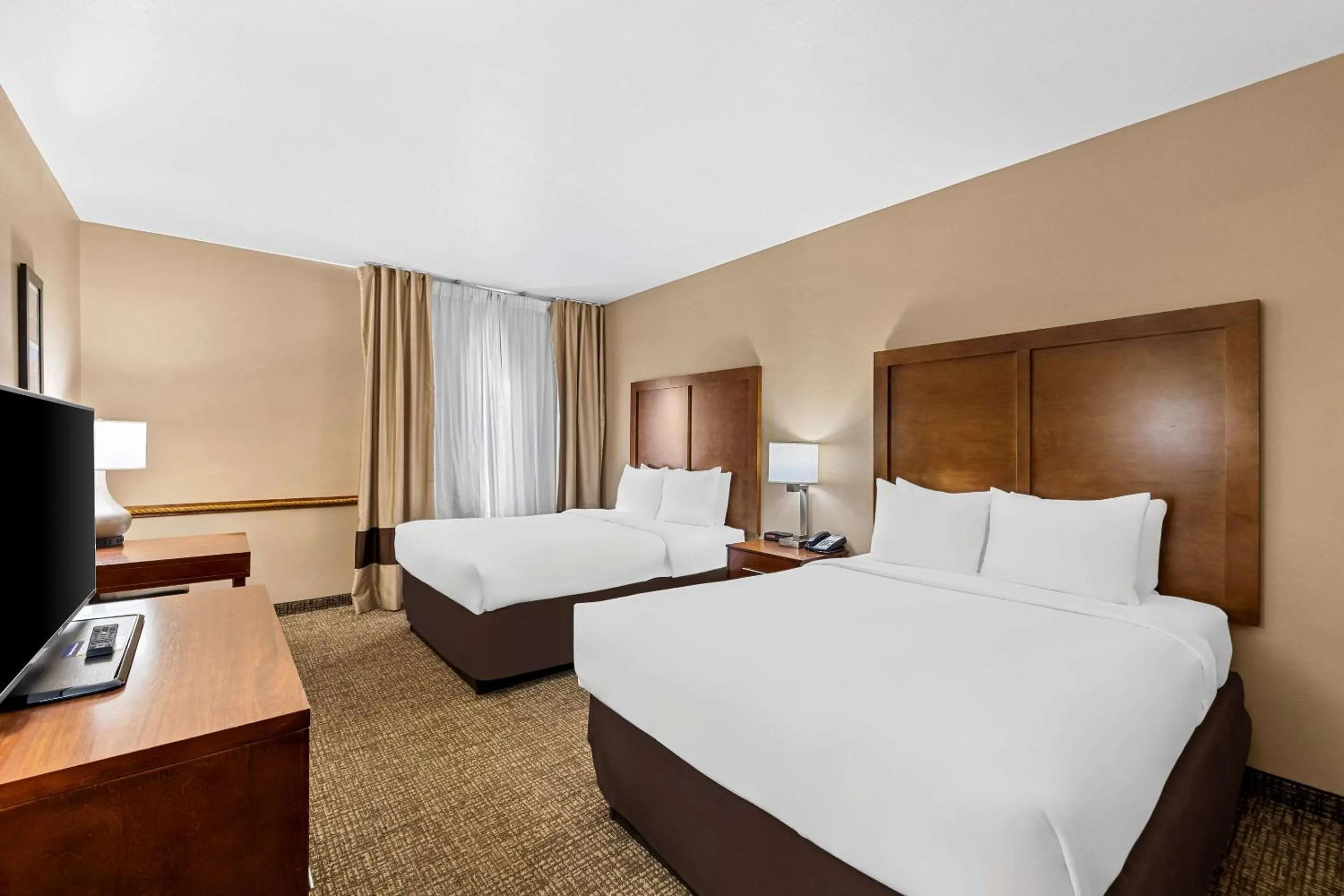 Bedroom, Bed in Comfort Inn Benson near Kartchner Caverns