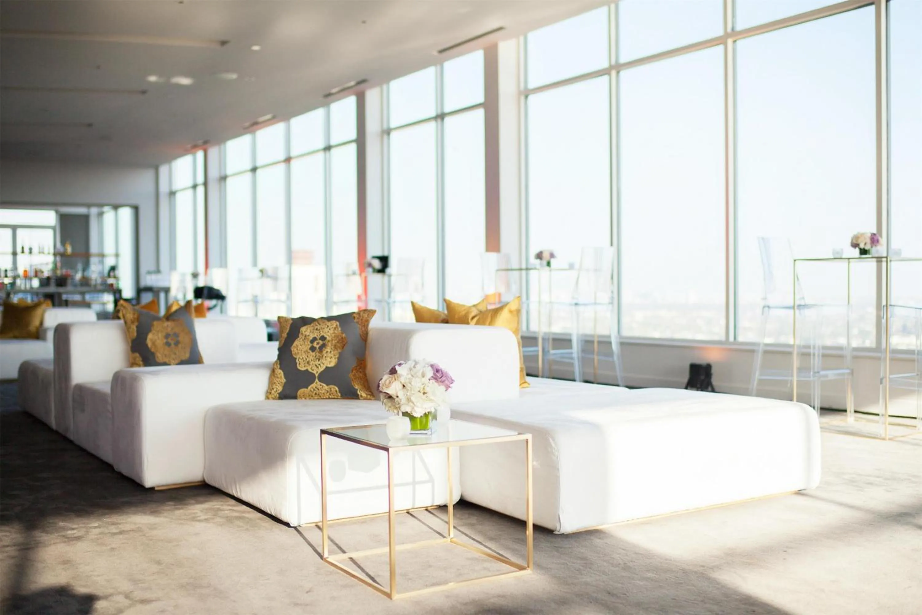 Lounge or bar in Andaz West Hollywood, By Hyatt