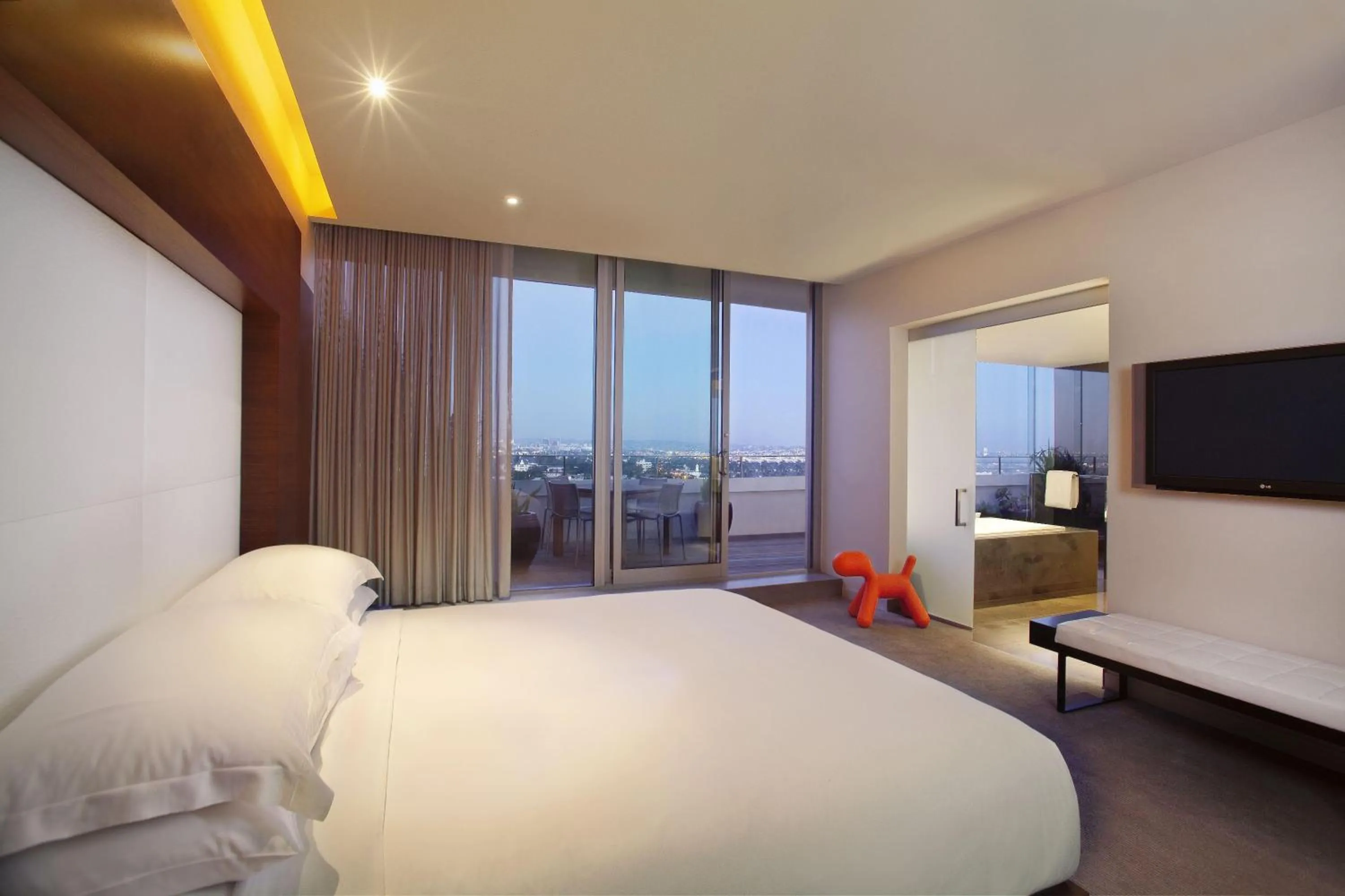 Photo of the whole room, Bed in Andaz West Hollywood, By Hyatt