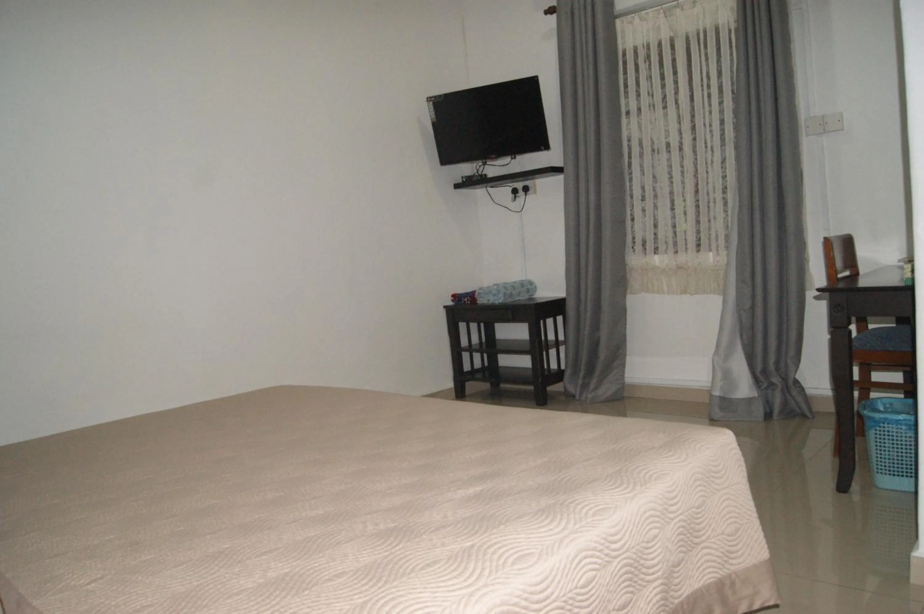 Bed in HOTEL SHAFURA 2