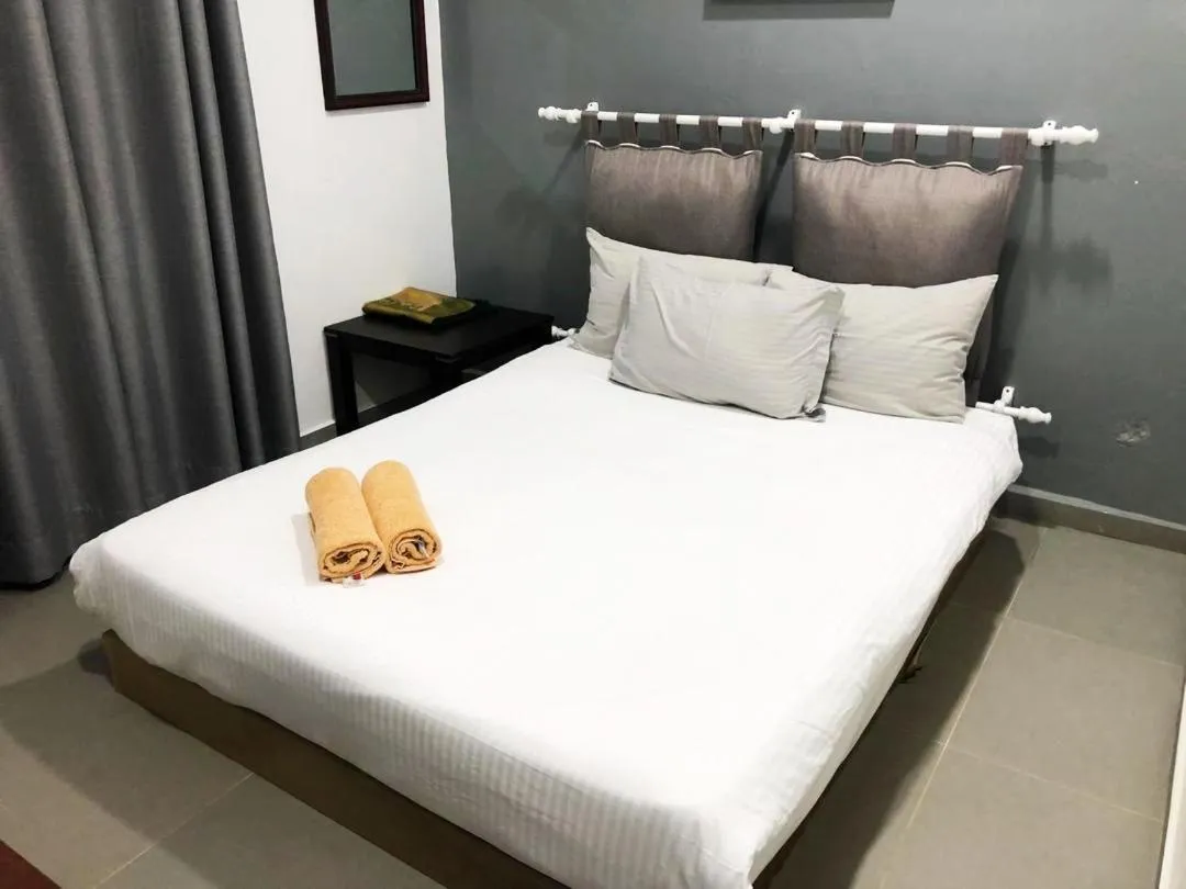 Bed in HOTEL SHAFURA 2
