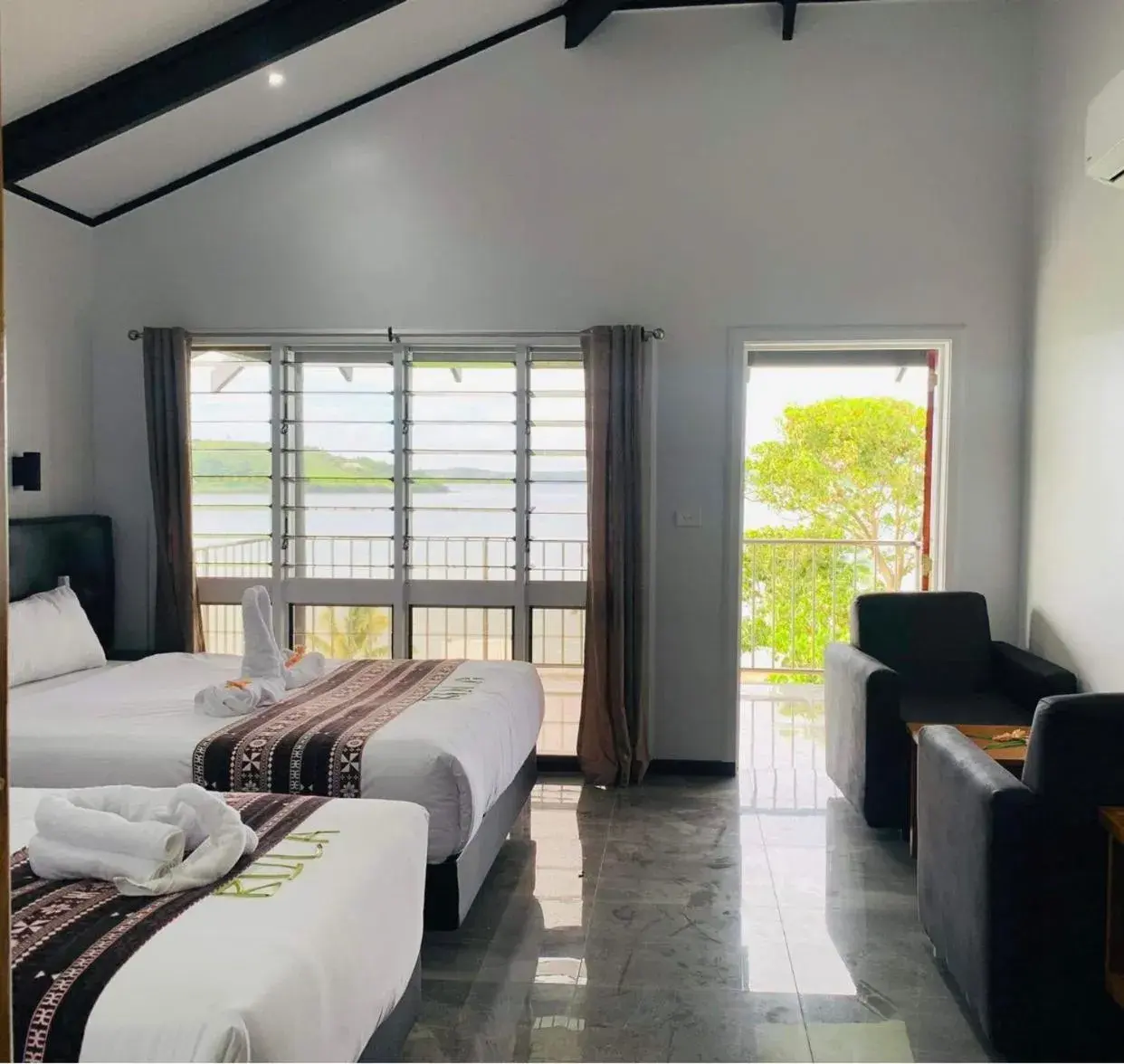 Superior Triple Room with Sea View in Dua Dua Beach Resort Superior Triple Room with Sea View in Dua Dua Beach Resort