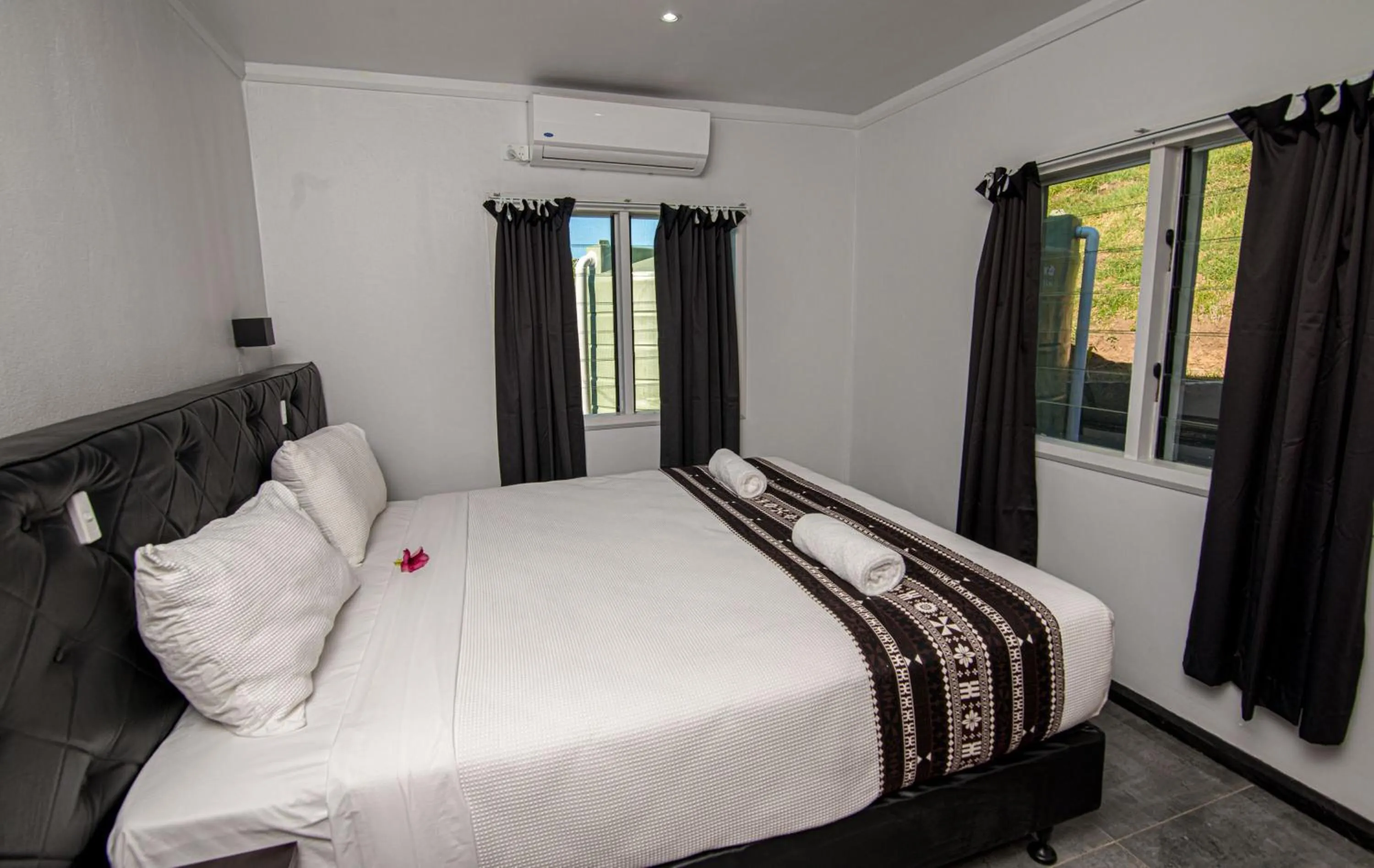 Bed in Dua Dua Beach Resort