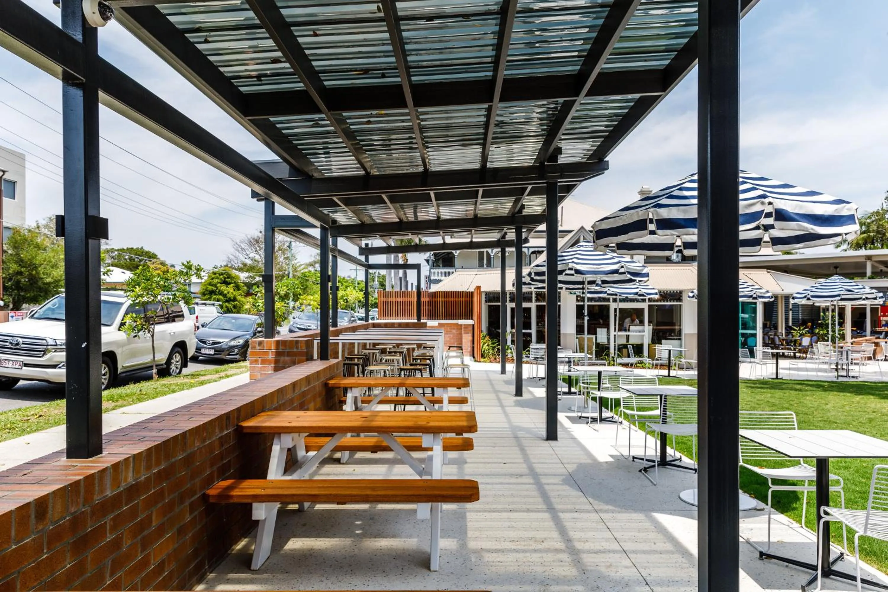 Restaurant/places to eat in The Waterloo Bay Hotel