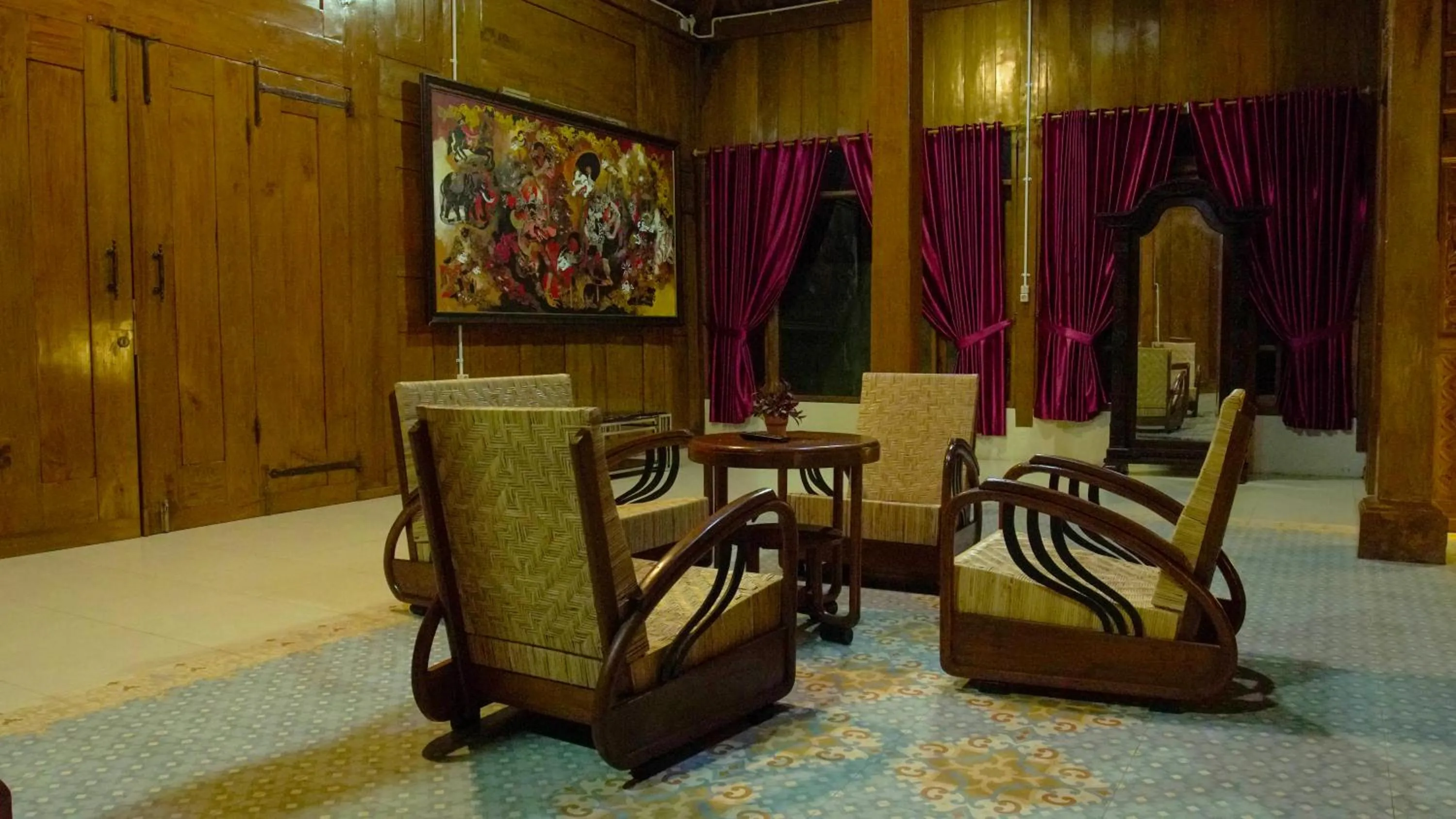 Kampoeng Joglo Boutique Hotel