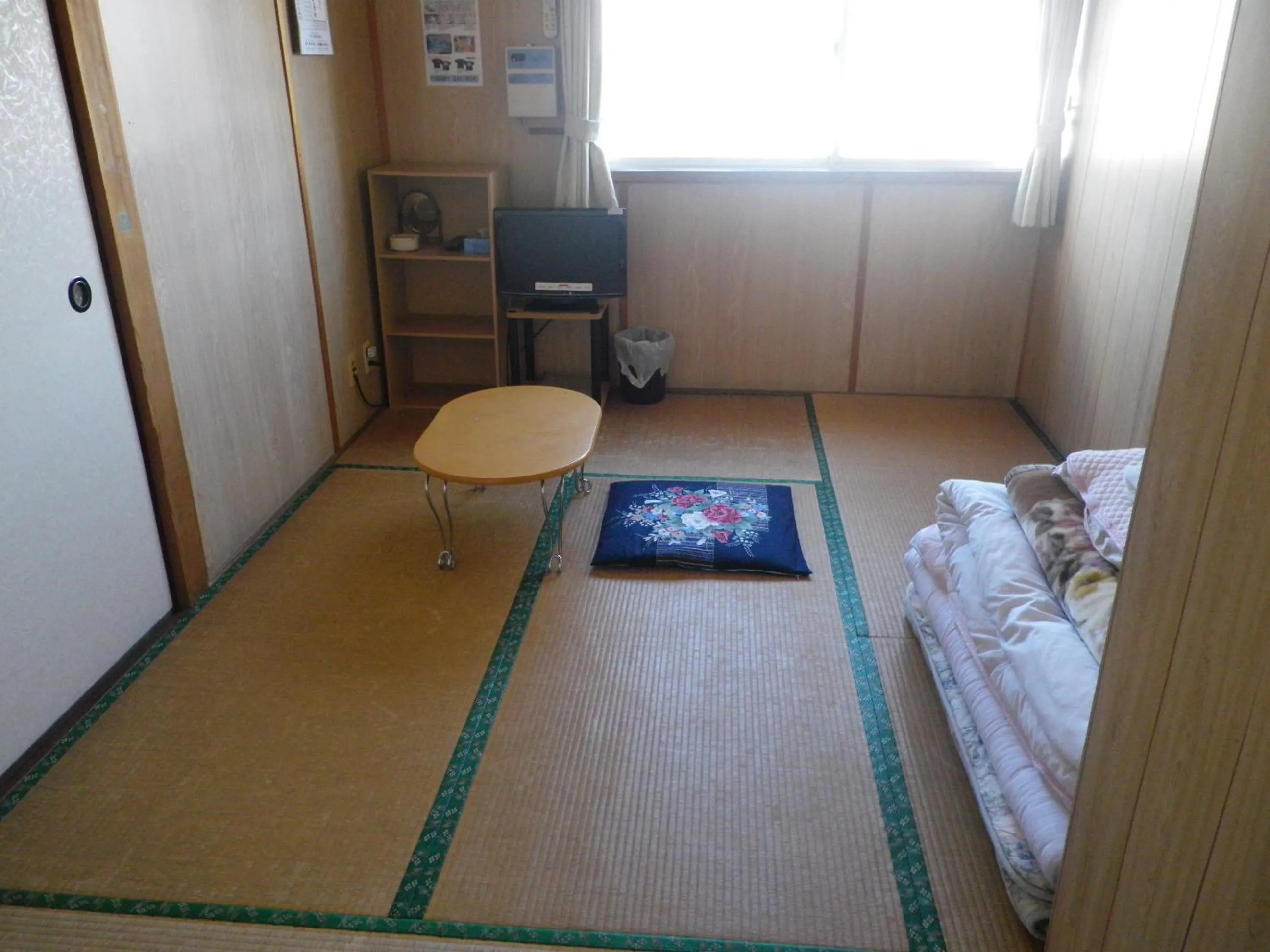 Photo of the whole room, Bed in Minshuku Iwakawa